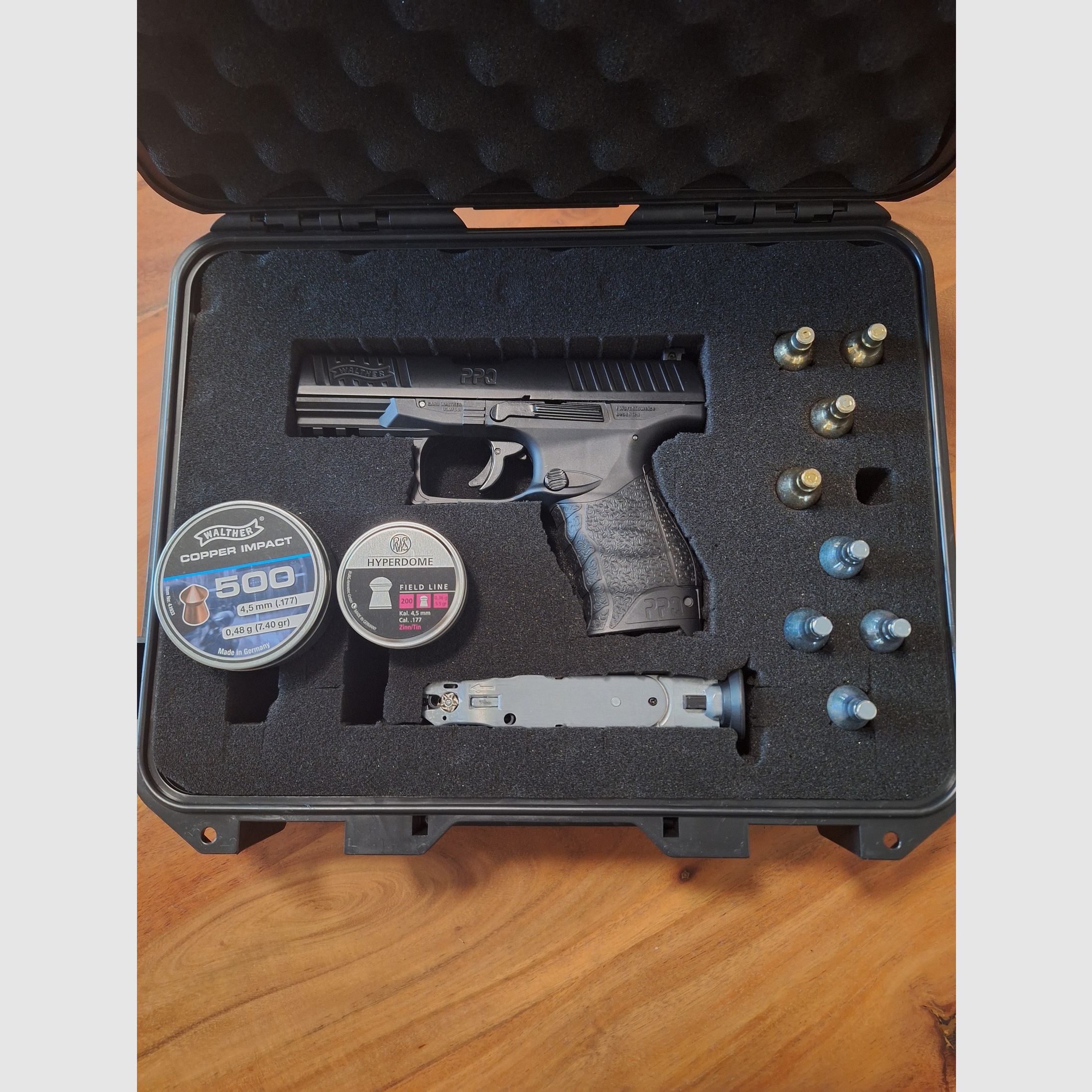 Walther PPQ M2 CO2 Luftpistole Blowback Kal. 4,5mm Diabolo Metallschlitten schwarz