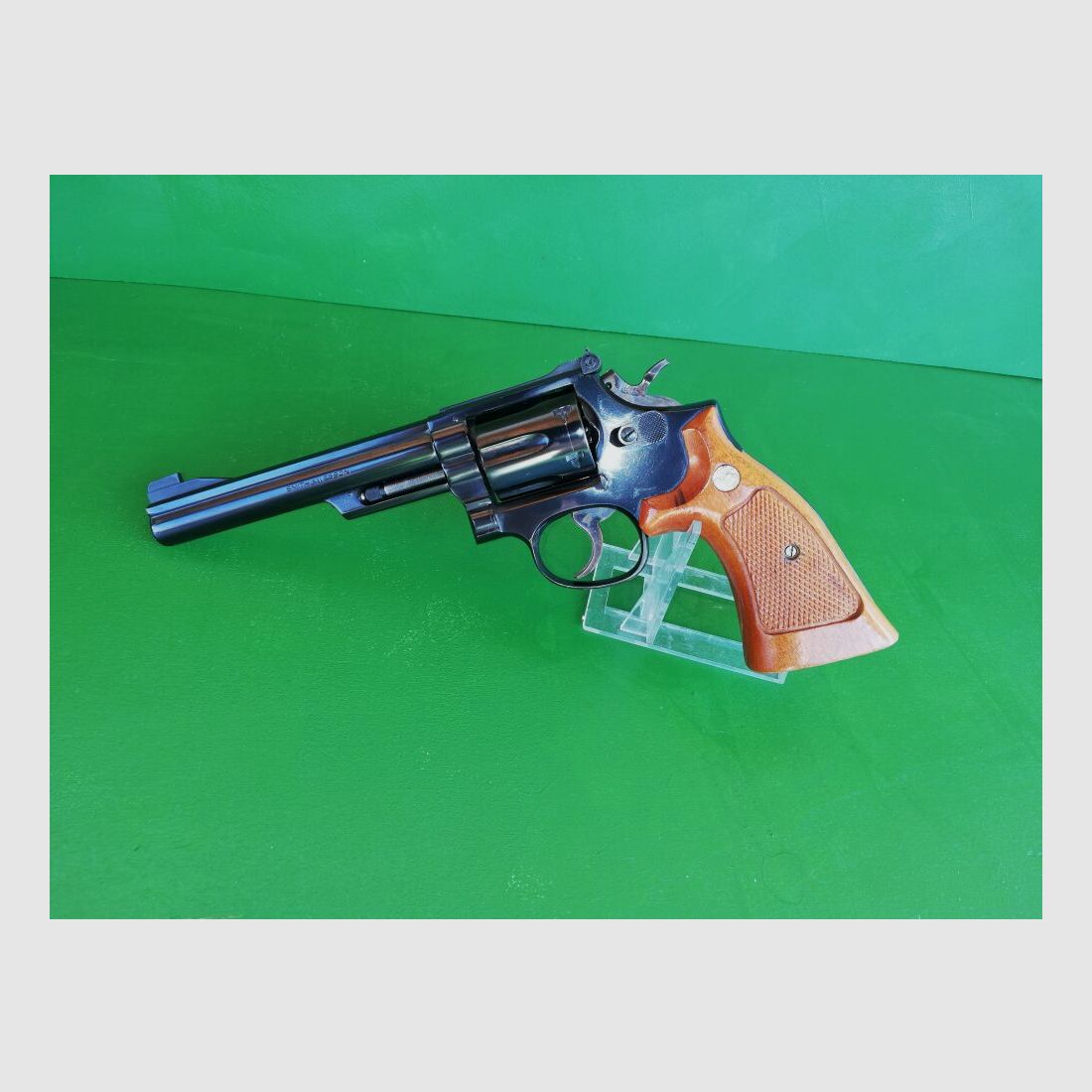 Smith & Wesson