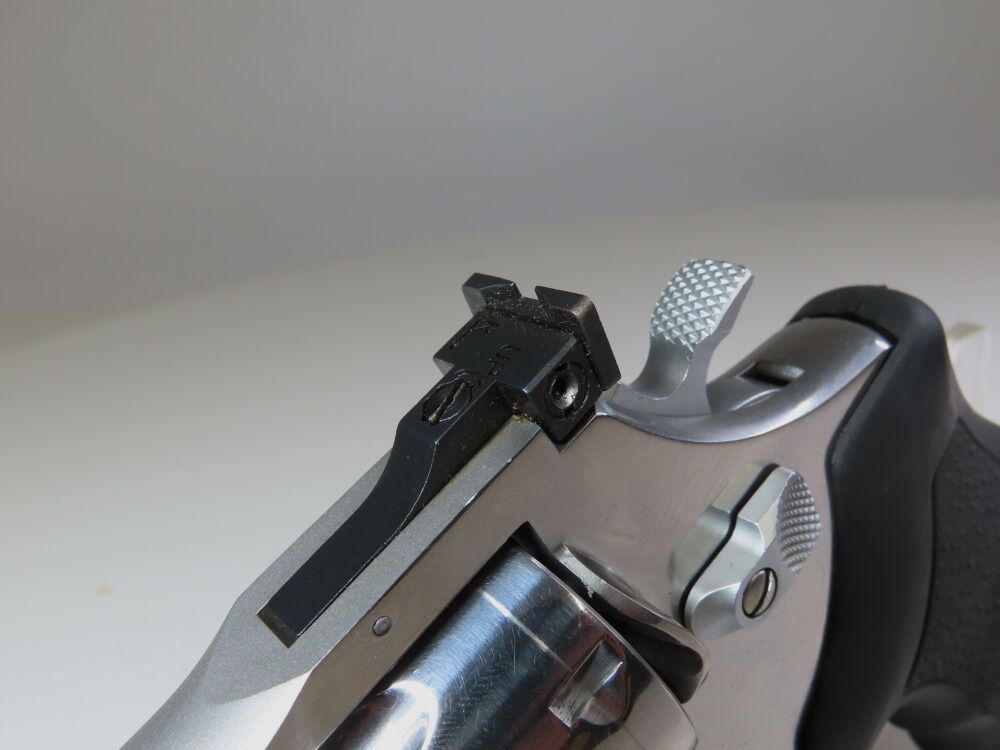 Revolver Taurus Euro Champion en acier inoxydable de 6 pouces