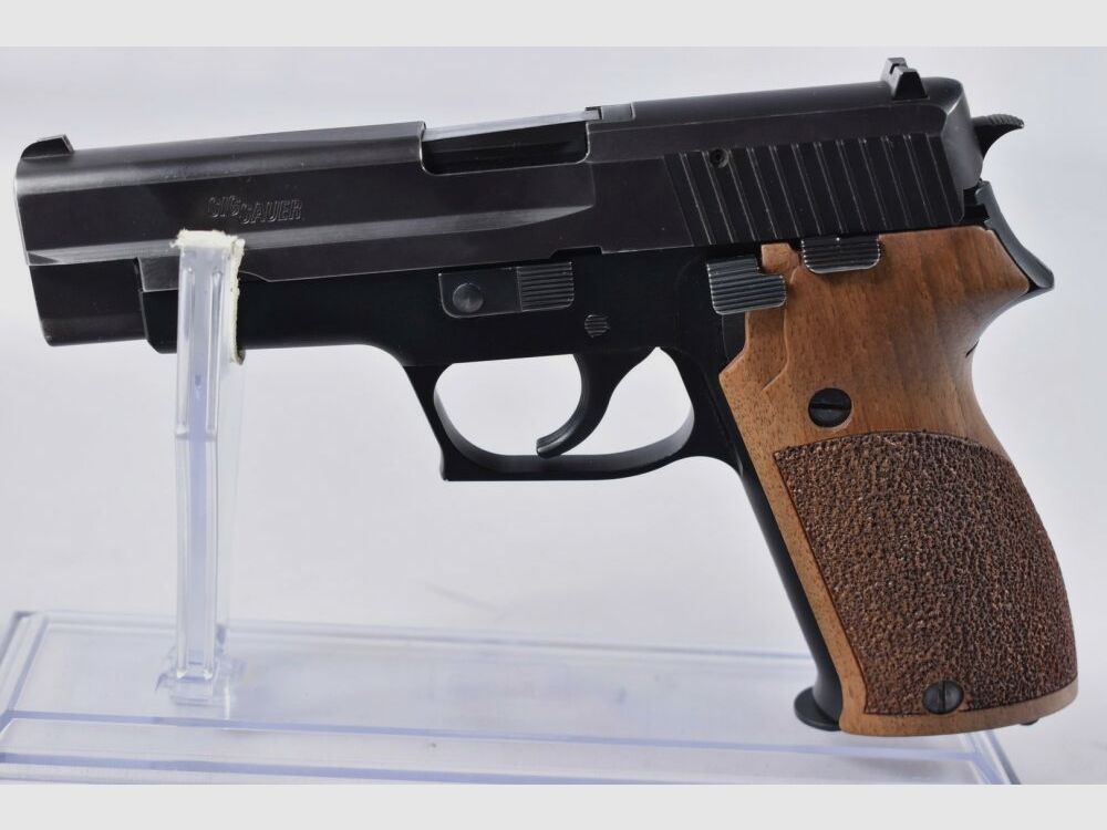 Sig Sauer P220