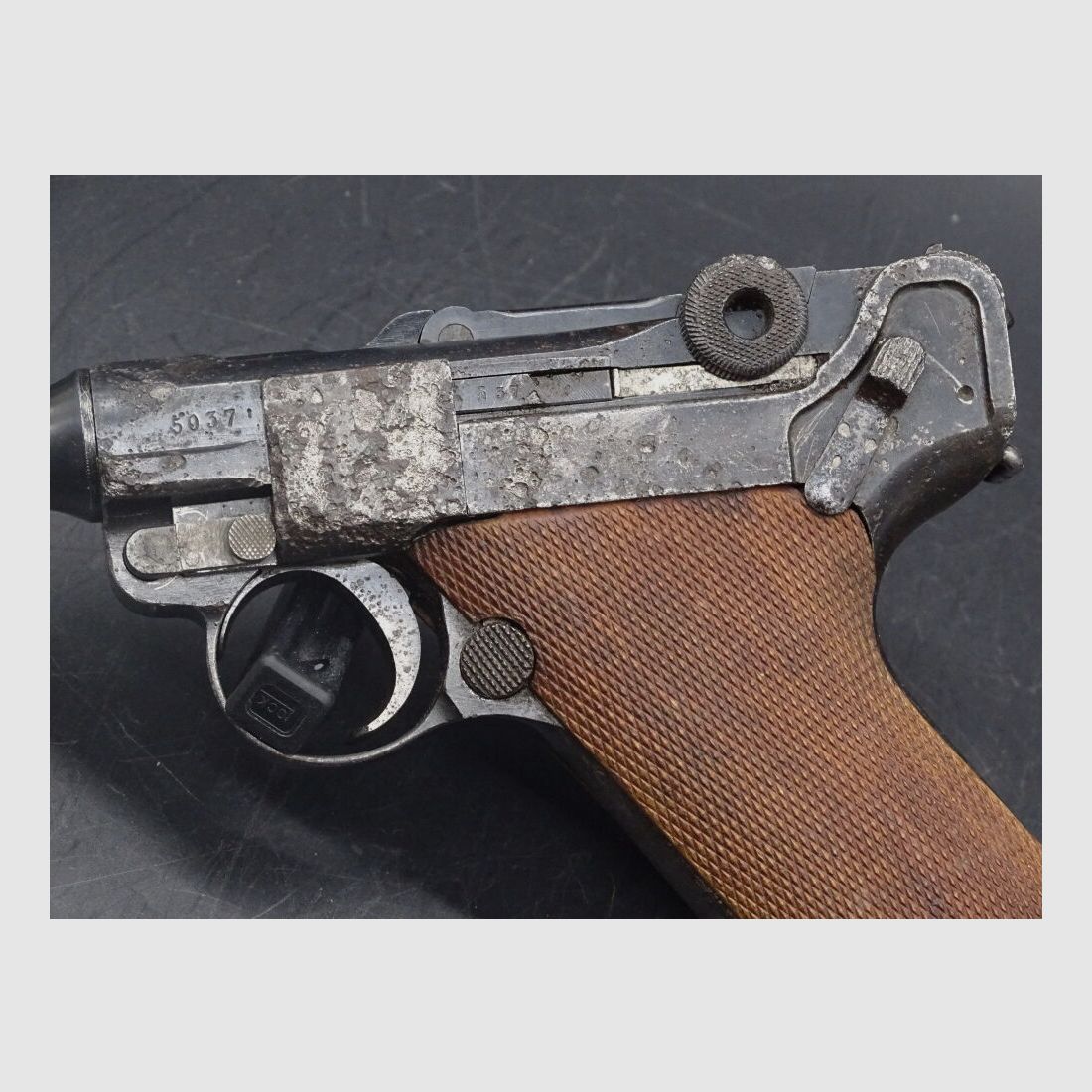 Erfurt 1913 P08 / P04 Marine / 150mm Lauflänge Kaliber 9mm Luger P08 mit 150mm Lauf / P04