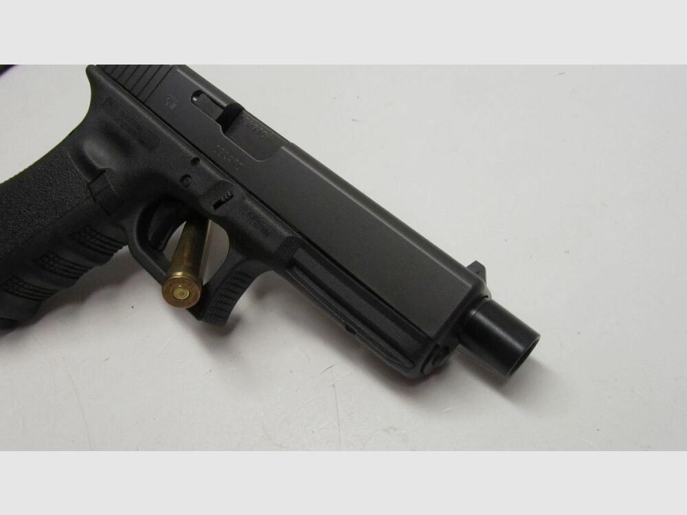 Pistola Glock 17 Gen3, 9mmLuger con canna filettata 5", come nuova 9mmLuger, immagine 4 di 5