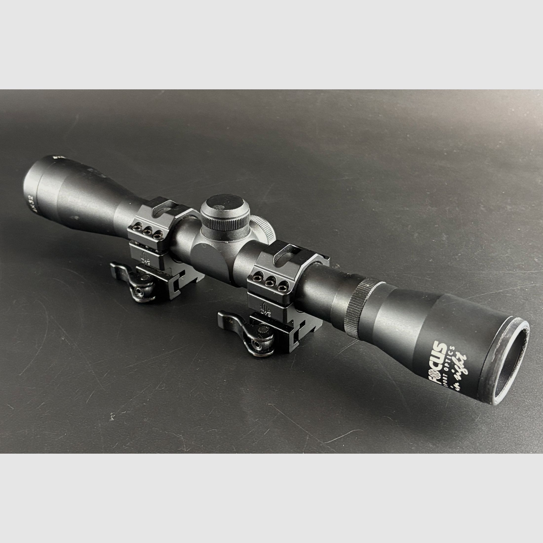 Aussteller FOCUS In Sight 4x32 1/4 MOA Absehen 4A 108160-2 Zielfernrohr