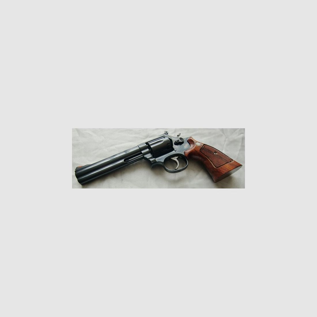 SMITH & WESSON REVOLVER, MOD. 586-1, Kal. 357 Mag., IN GUT ERHALTENEM ORIGINALZUSTAND!!