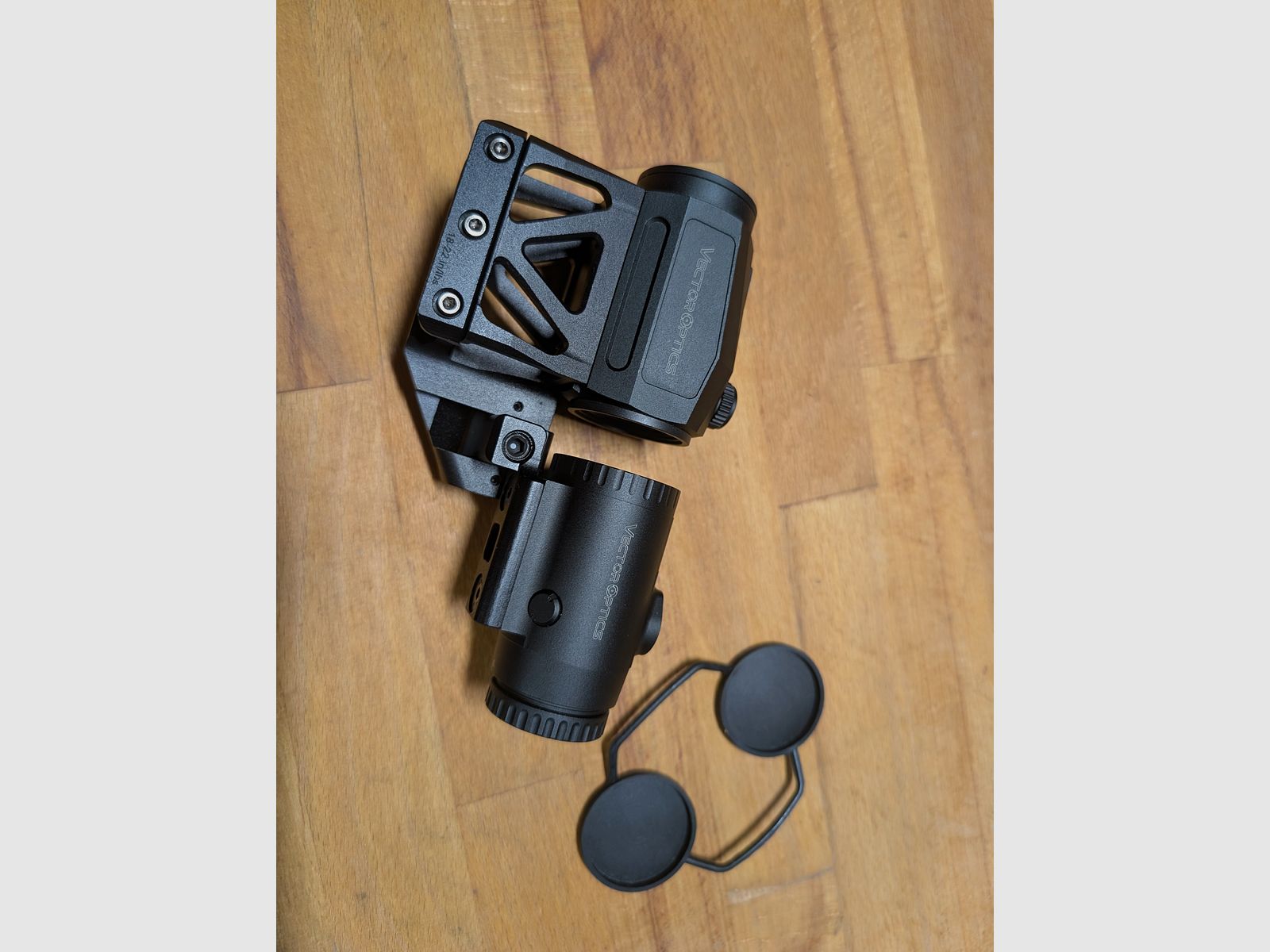 Vector Optics SCRD-46 con SCMF-33 y montaje monolítico XASR-RM02