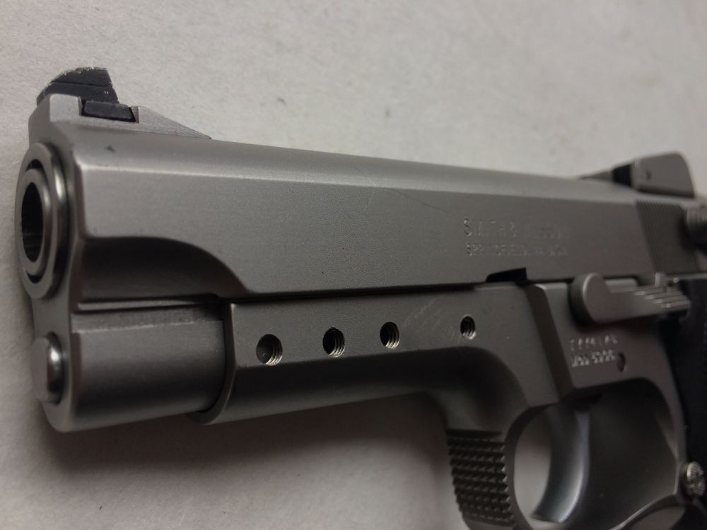 Smith and Wesson	 5906