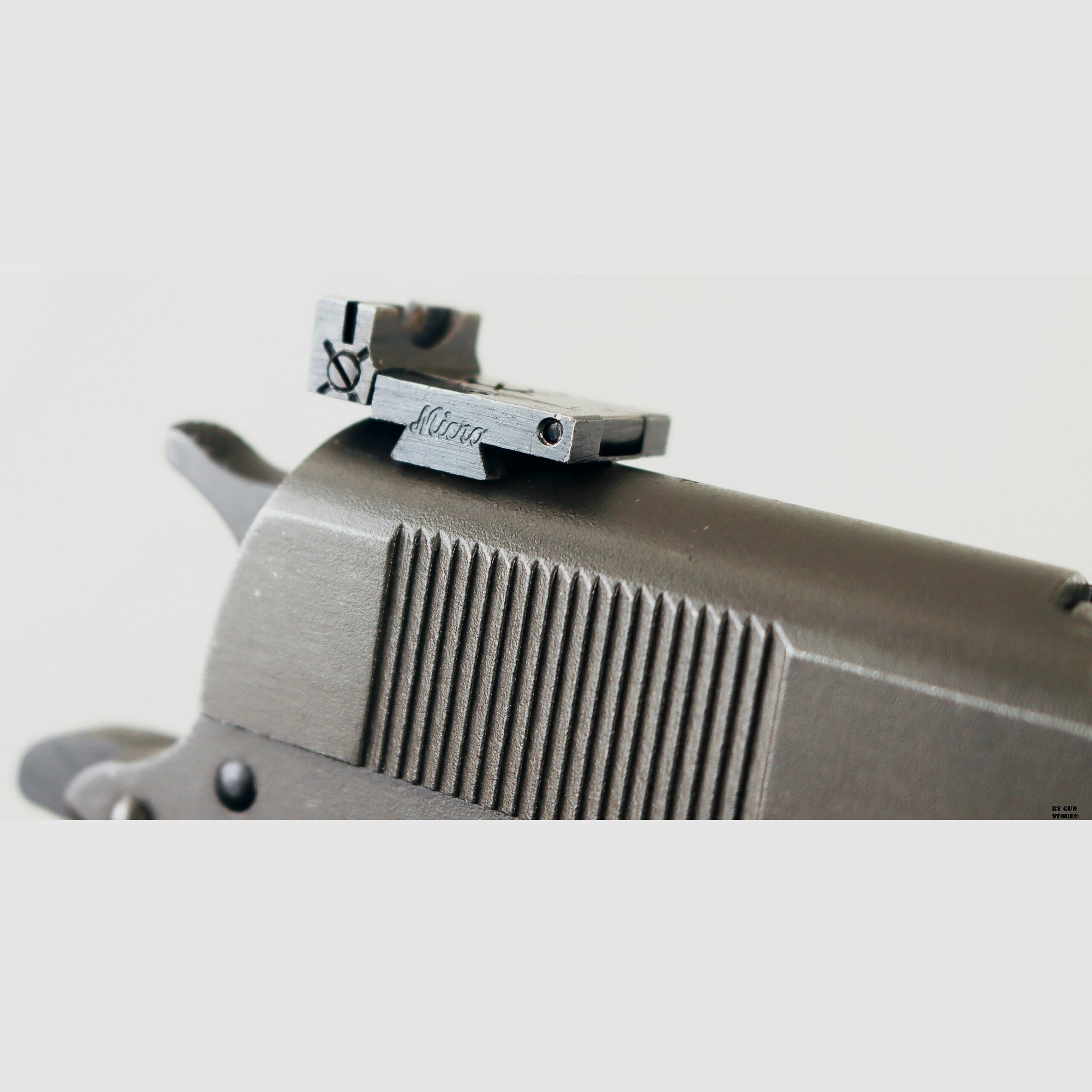 Pistool Remington Rand mod. 1911-A1 MILITARY NATIONAL MATCH kal. 45 acp ser. nr. 1744009, afbeelding 10 van 31