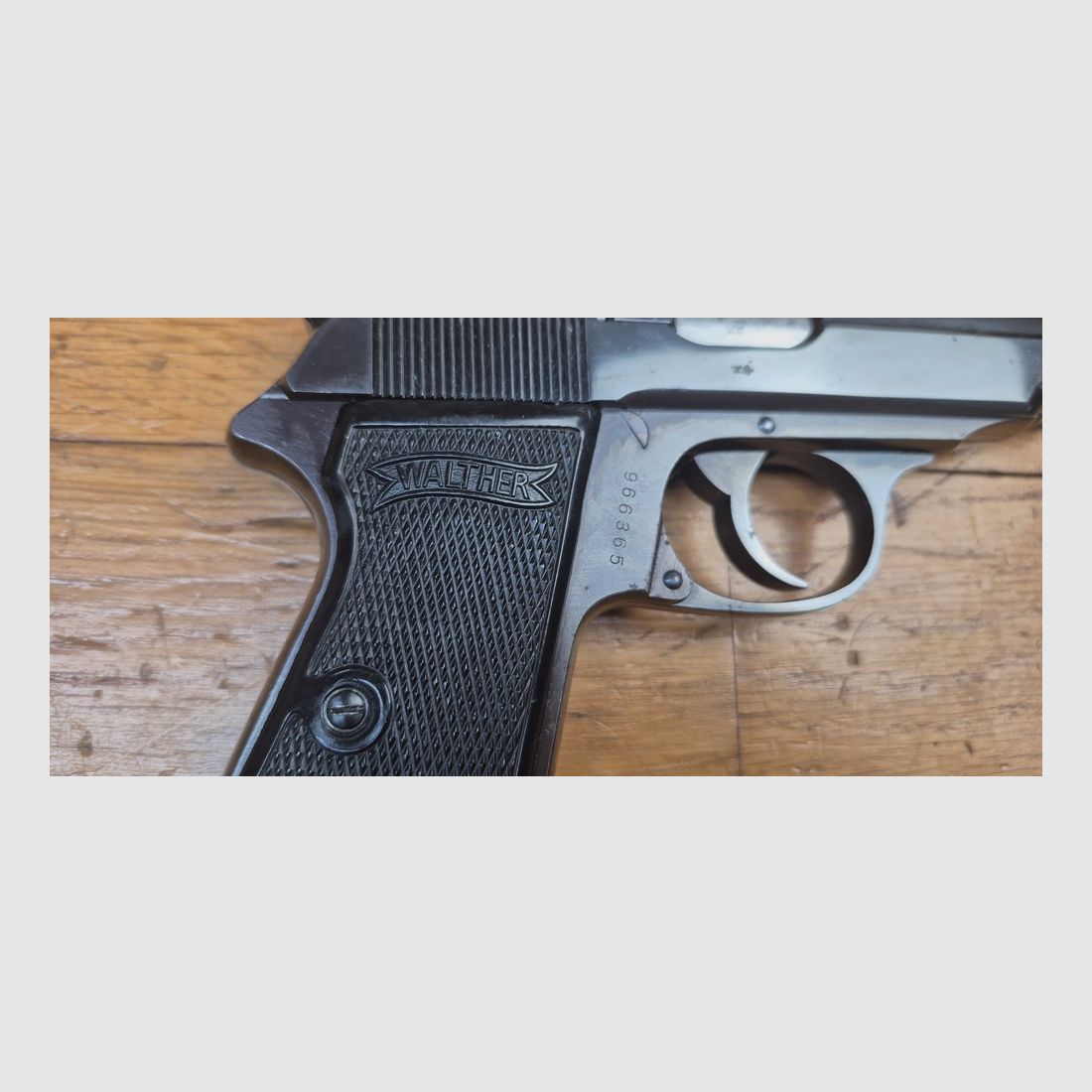 Magnifico pistola Walther PP periodo III Reich – Bella fabbricazione Walther Zella-Mehlis – Calibro 7,65 mm – Arma civile di fine 1937 – Splendida brunitura originale al 99% – 100% Numero di serie – Meccanica perfetta – Canne a specchio nuova – Caricatore conforme – Un magnifico PP – TBE++, immagine 17 di 19
