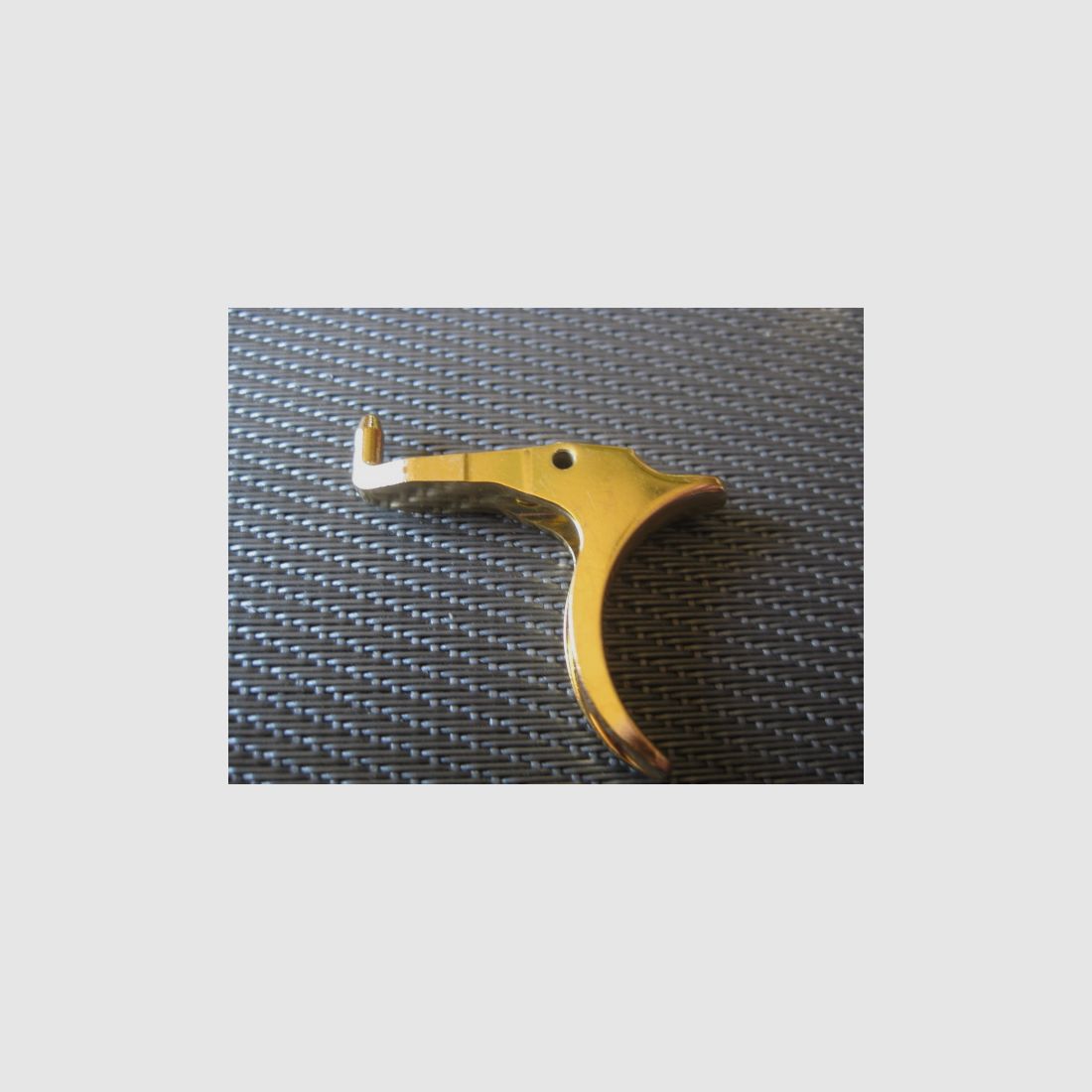 NEW ORIGINAL GOLD-COLORED TRIGGER-LEVER for Blaser R8 or Blaser F3 !! NOT for R93 or F16