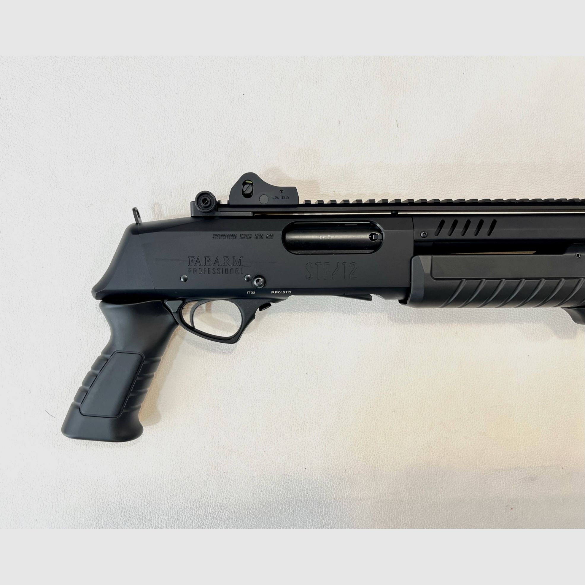 FABARM STF 12 SHORT (PISTOOL) – 12 MAG., afbeelding 1 van 7