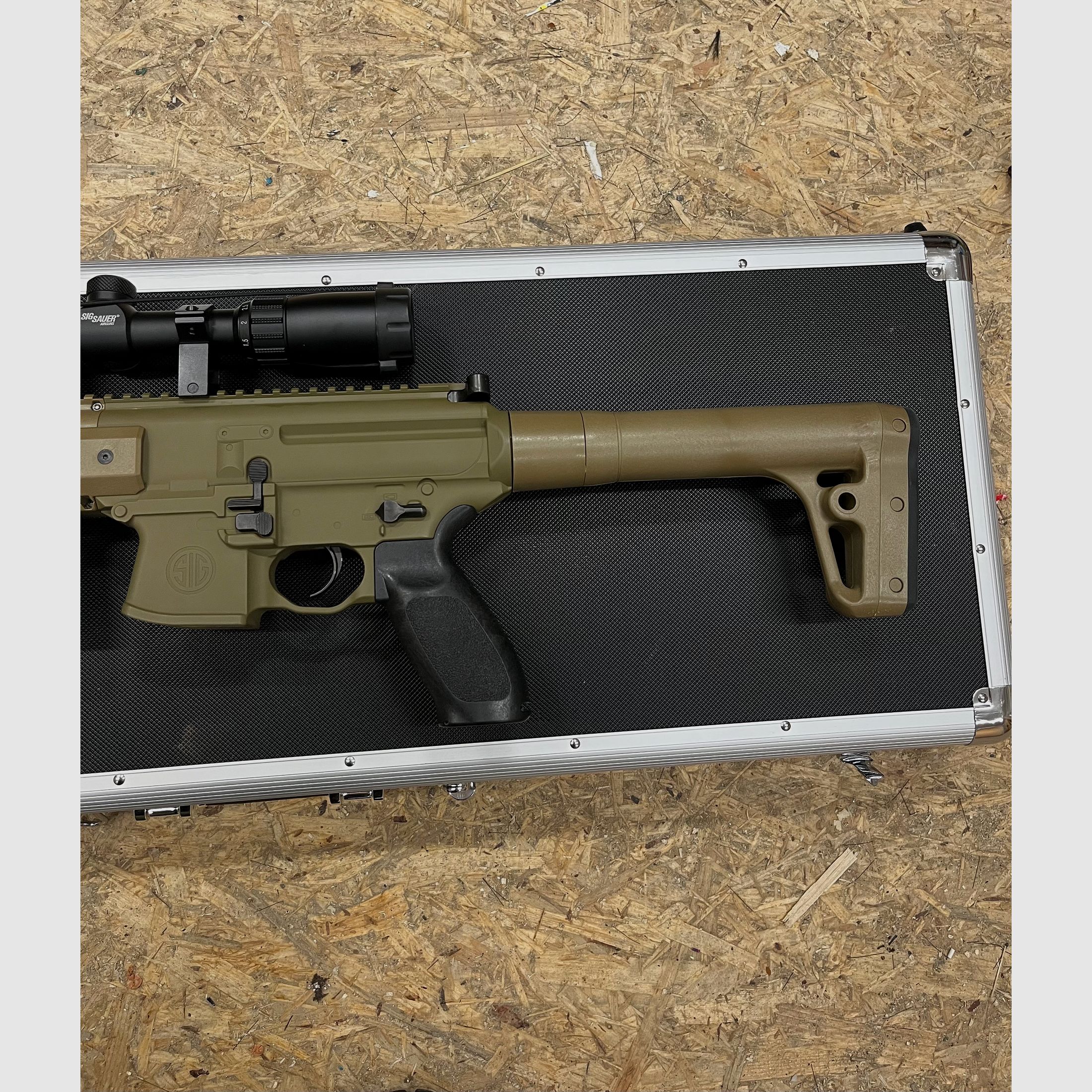 SIG SAUER MCX Gen 1 + 1-4x24WR Absehen, Frontgriff +Set 