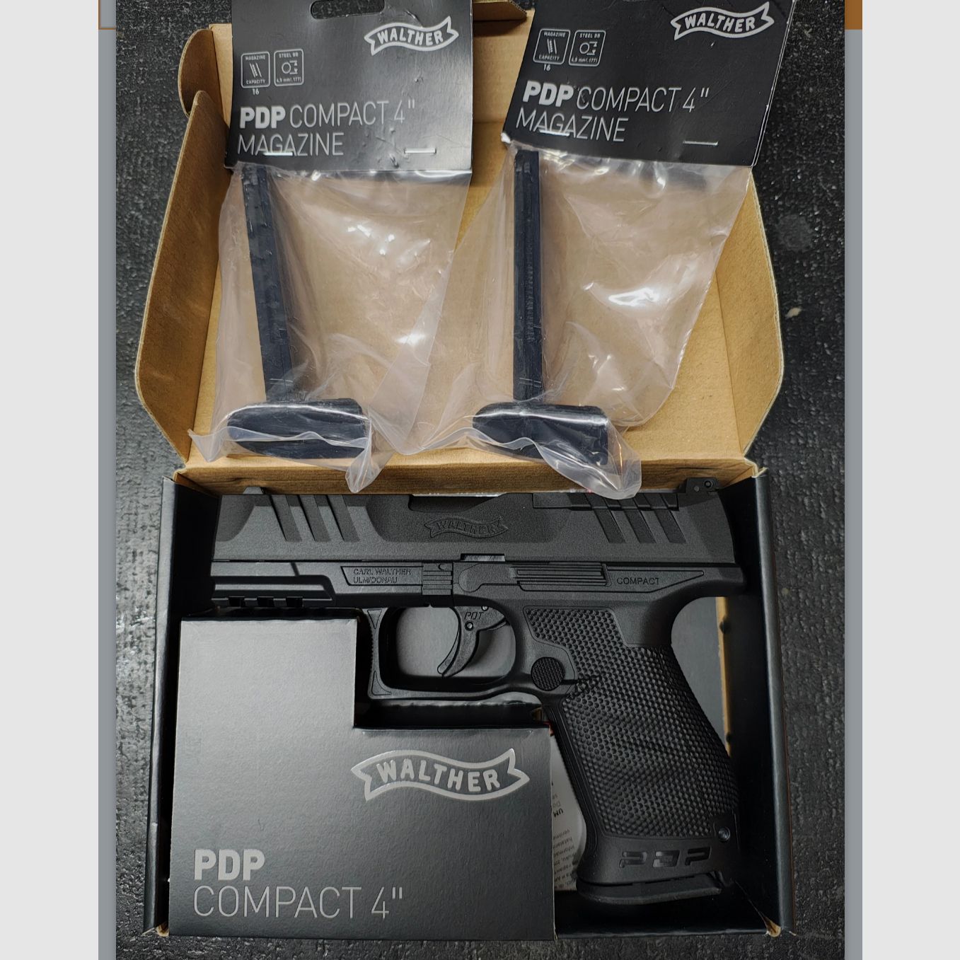 Walther PDP Compact 4" CO2 pistol in caliber 4.5 mm BB.