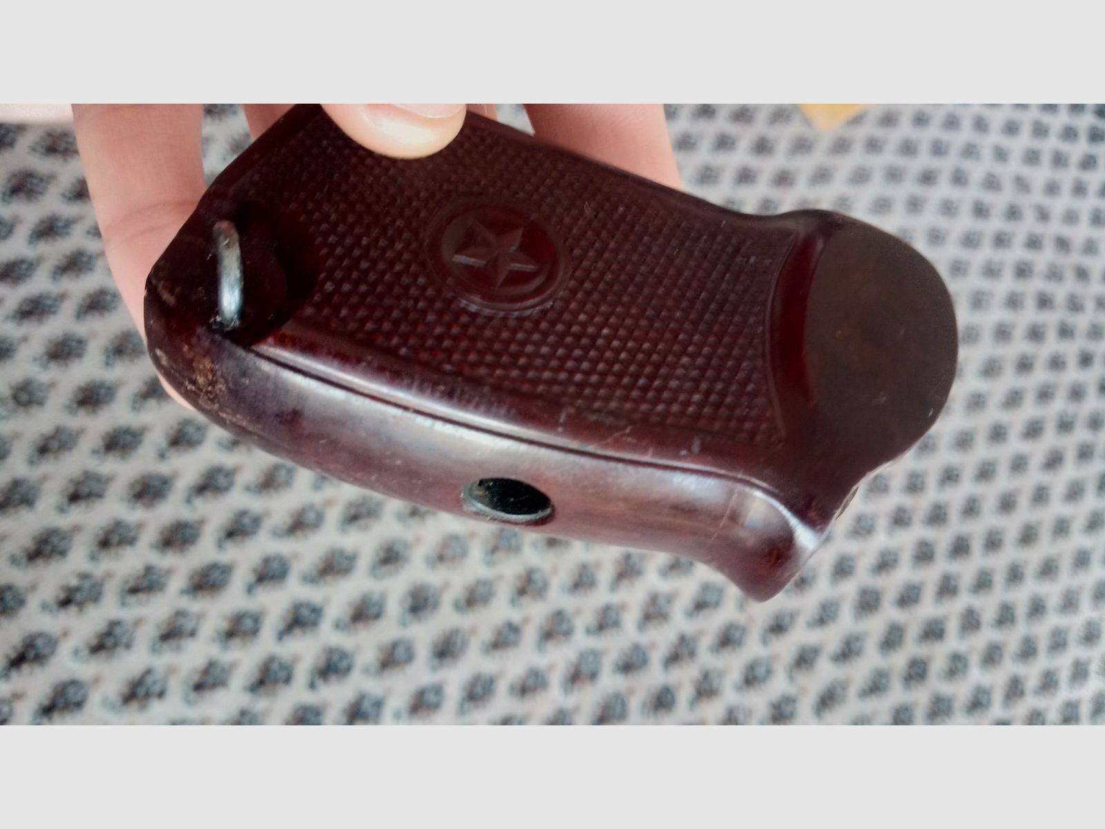 Griffschale für 9x18 Makarov PM feinstes sowjetisches Bakelit
