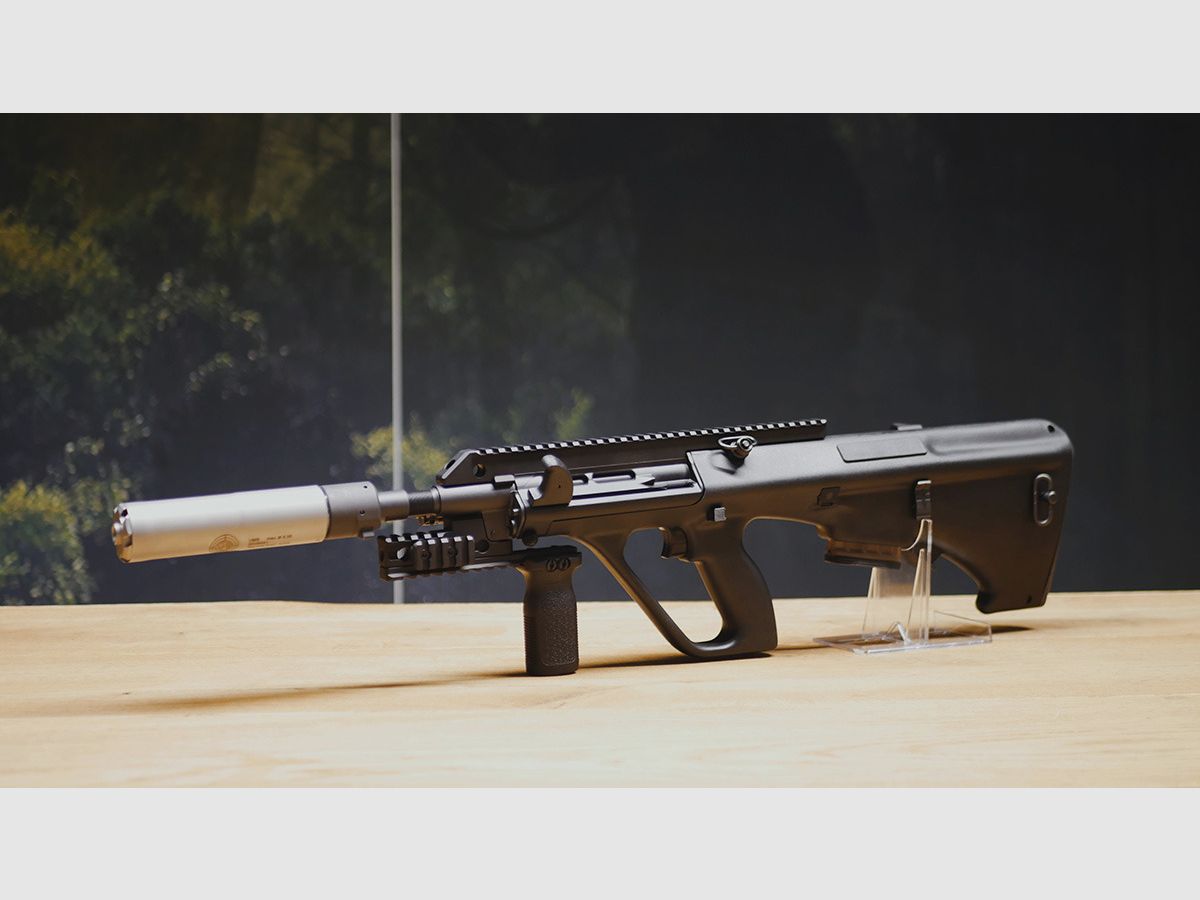 Steyr AUG A3 SA Police / .223 Rem / LL 382mm / Steyr UMS QL Dämpfer / Abzugstuning / Corvus Defensio