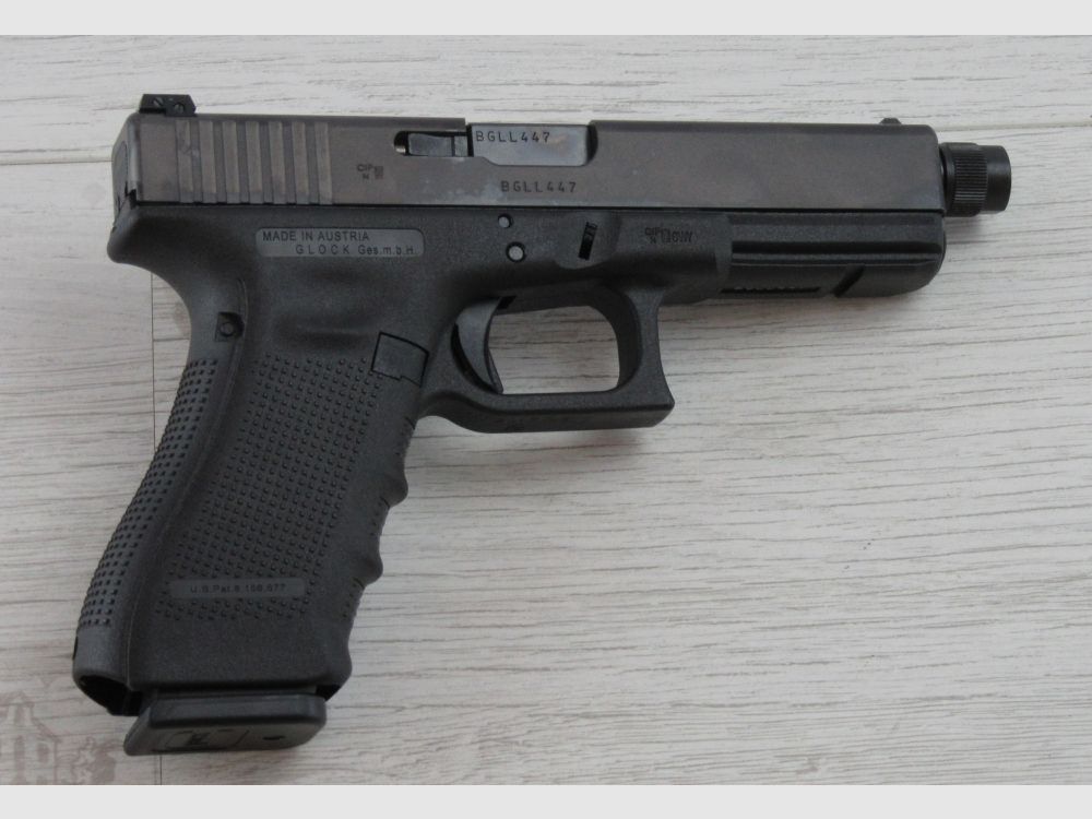 Glock Glock 17 Gen4 mit Gewindelauf