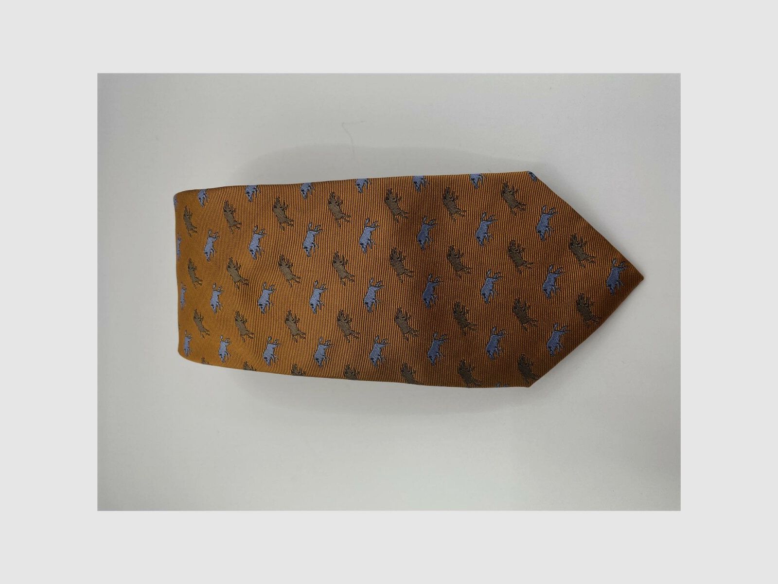 Robert Keyte cravatta 100% seta arancione motivo beige e blu cinghiale