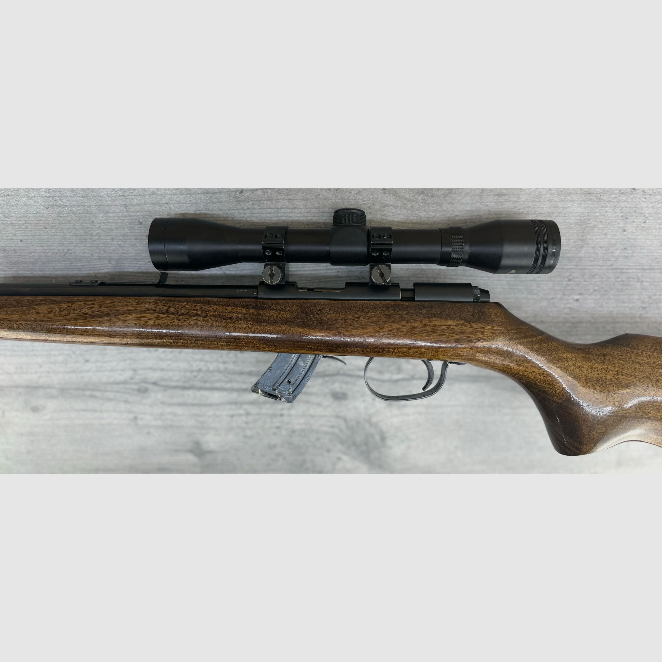 CBC Model 122, Kal.: .22lr Repetierbüchse + Gamo Zielfernrohr