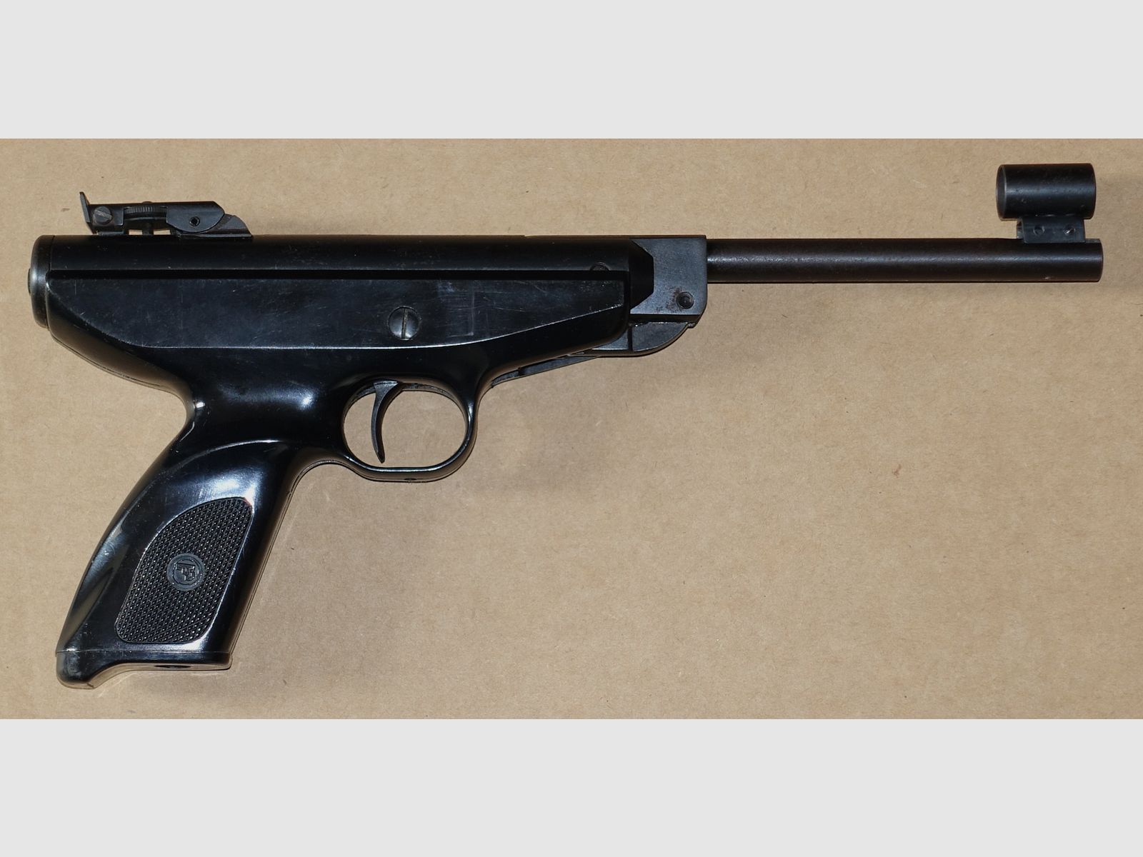 Luftpistolen Sammlung / 12 Stück / Walther LP53, Diana, Lov, Baikal, Record usw. 