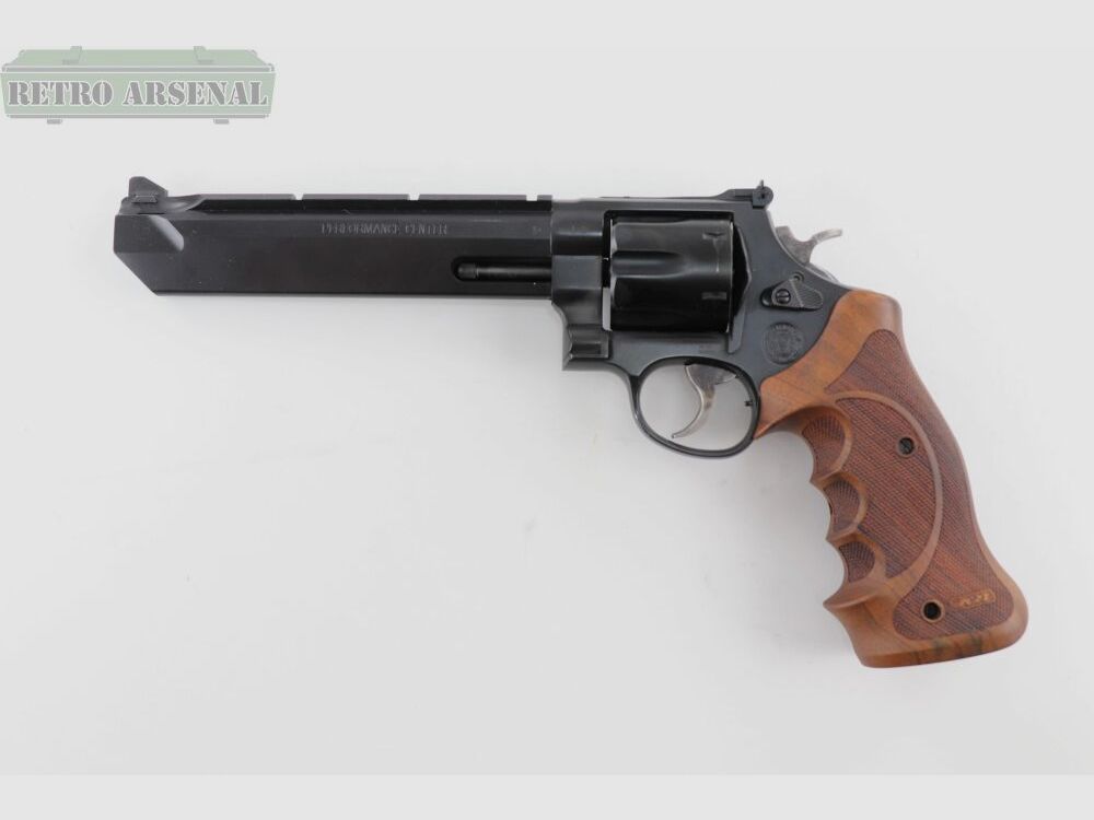 Smith & Wesson 629-6 Stealth Hunter
