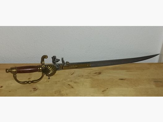 Sabre decorativo con pistola a pietra focaia di circa 72 cm