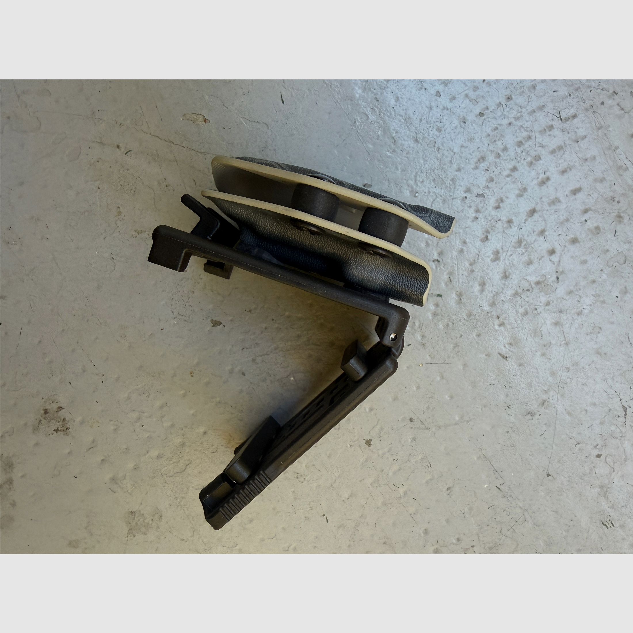 Black Trident Pistolen Single Mag Carrier voor CZ Shadow 2