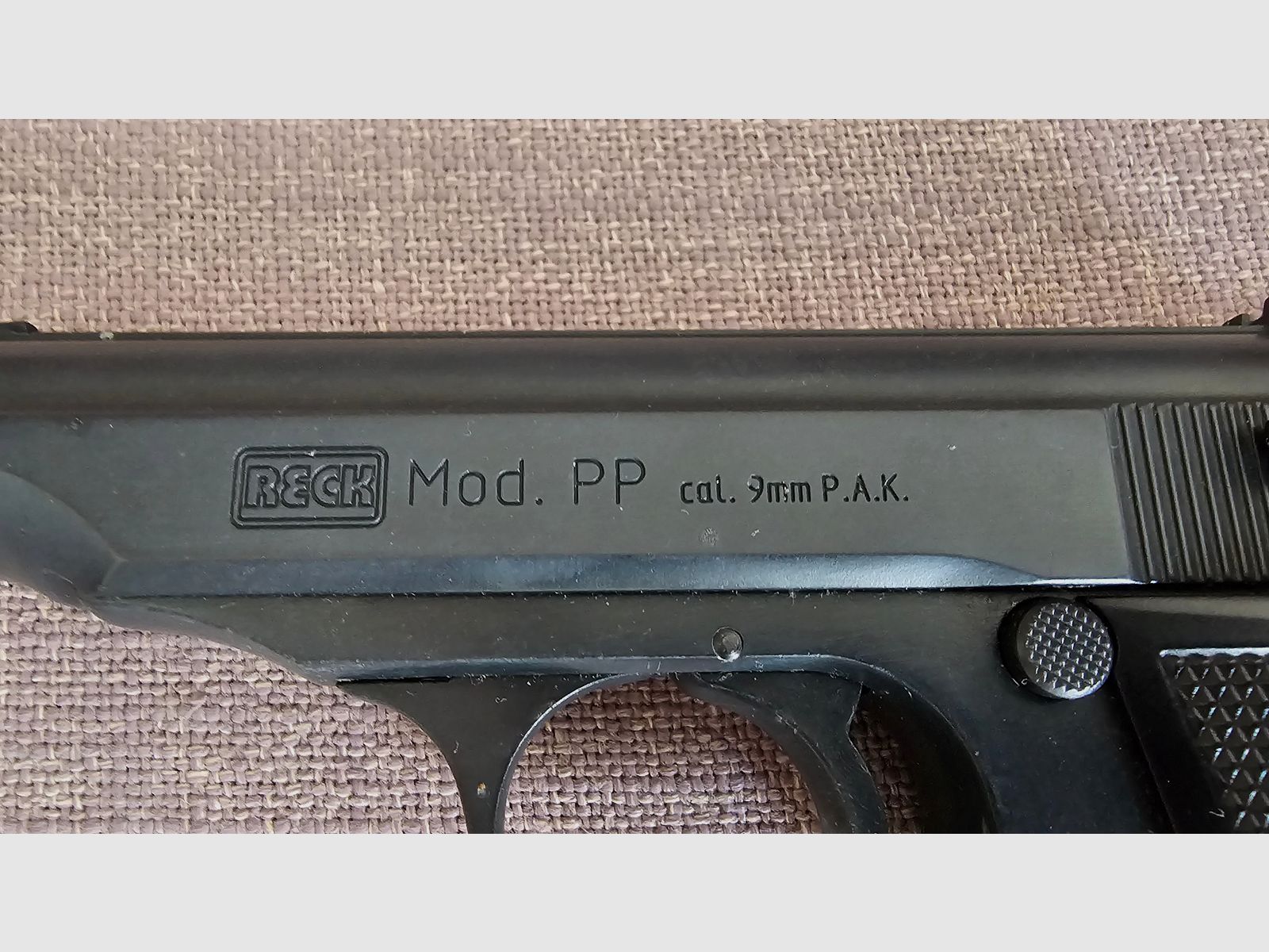 Schreckschusspistole RECK Modell PP Kal. 9mm PAK