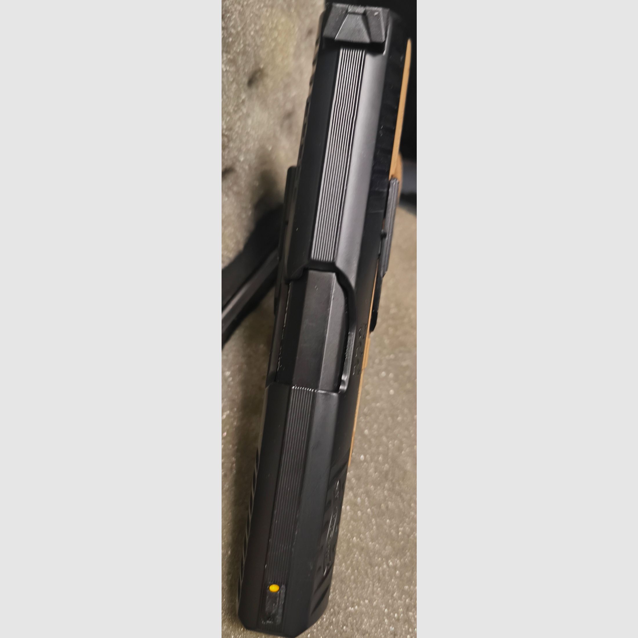 ⚠️ Achtung MagFed Freunde, Walther PPQ M2 T4E - Farbe Dark Earth Brown, Kaliber .43  &  Max Tactical Pistolen Koffer +1 Packung 5er Max Tactical Co2-Kartuschen ⚠️ Versandkosten Frei!! 