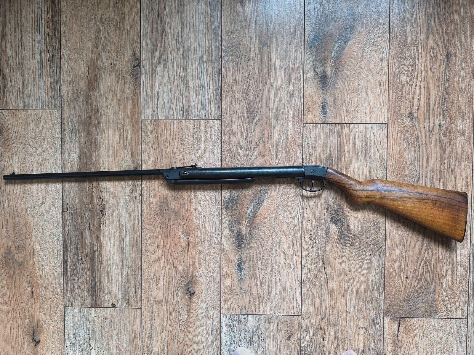 Pre-war air rifle cal. 4.5, image 1 of 3