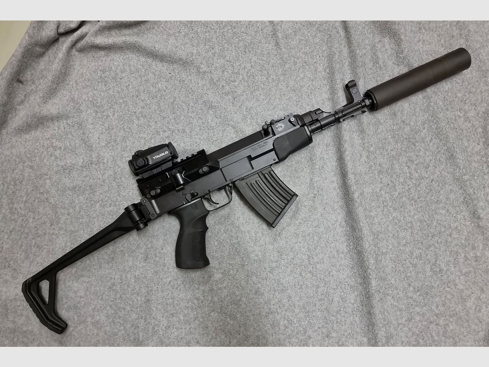 CSA VZ58 Sporter - cal. 7,62x39 - kompakte Büchse - mit Zubehör und Red Dot