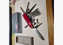 Victorinox Swiss Champ 1.6795