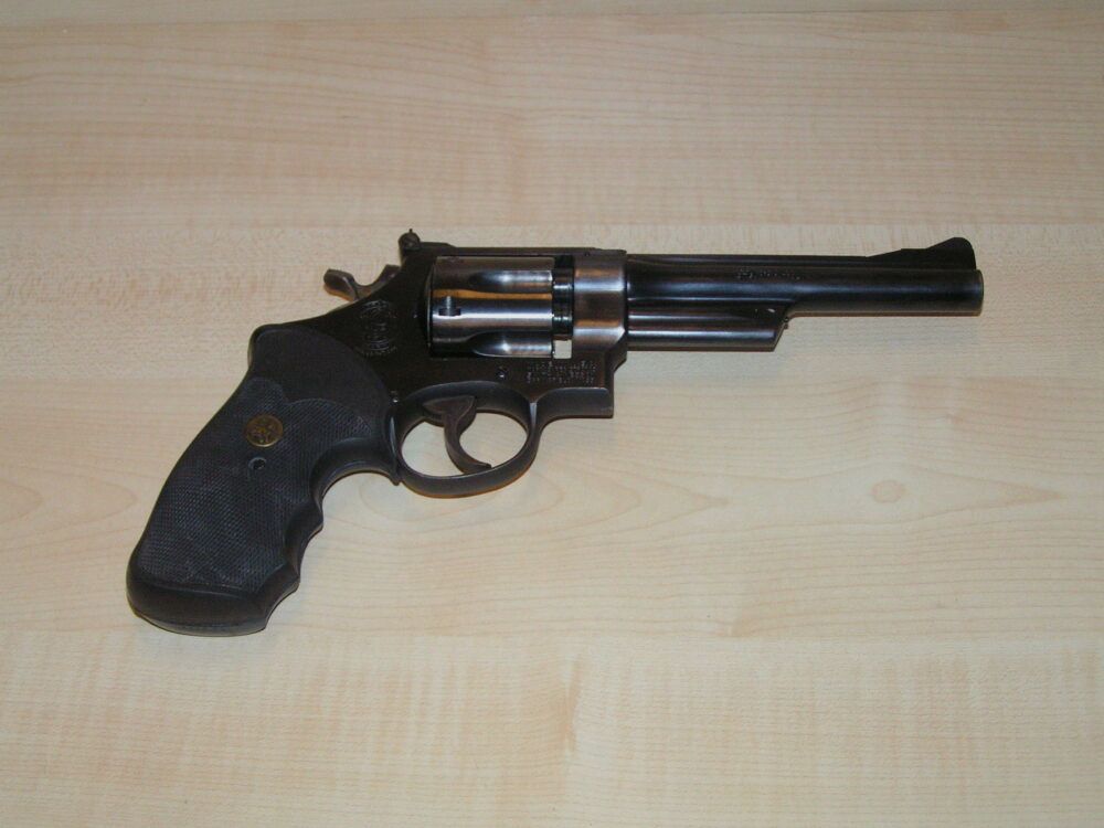 Smith & Wesson HIGHWAY PATROLMAN