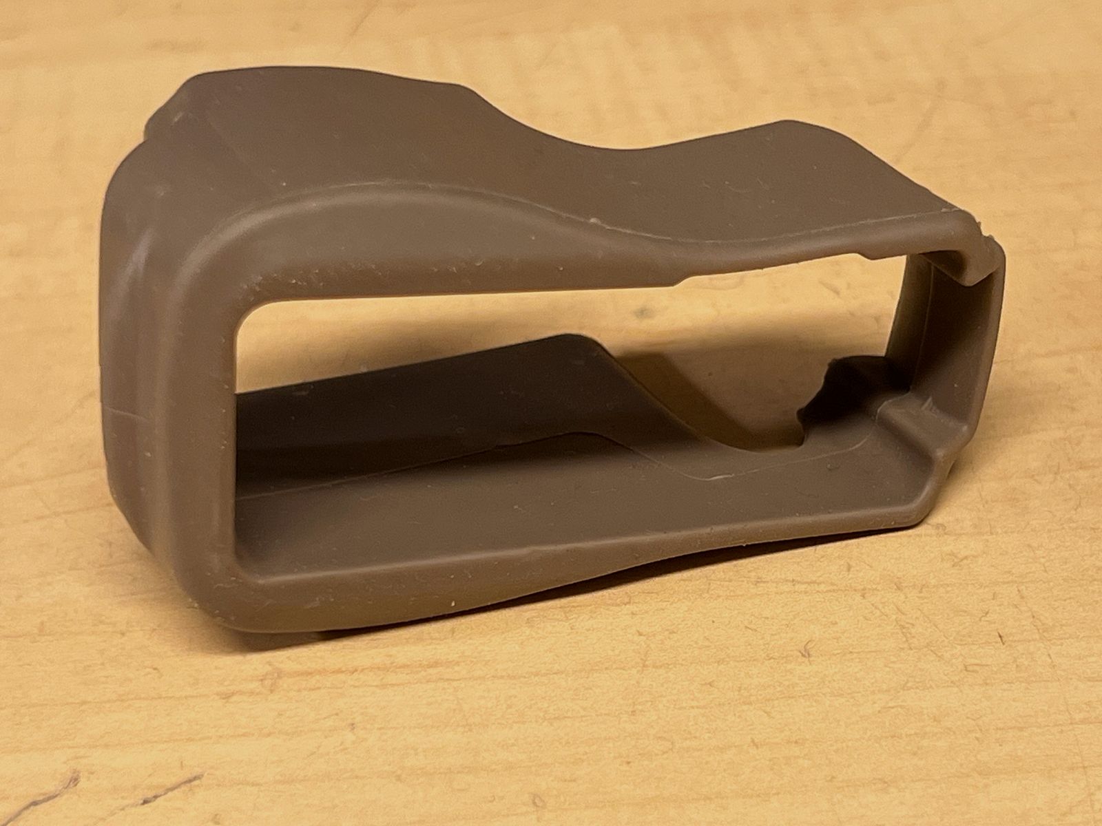 Magwell in gomma adattivo per M4 in TAN