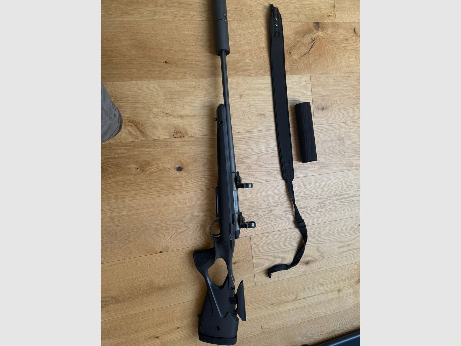 Sako S20 mit Schalldämpfer und Montage 30mm