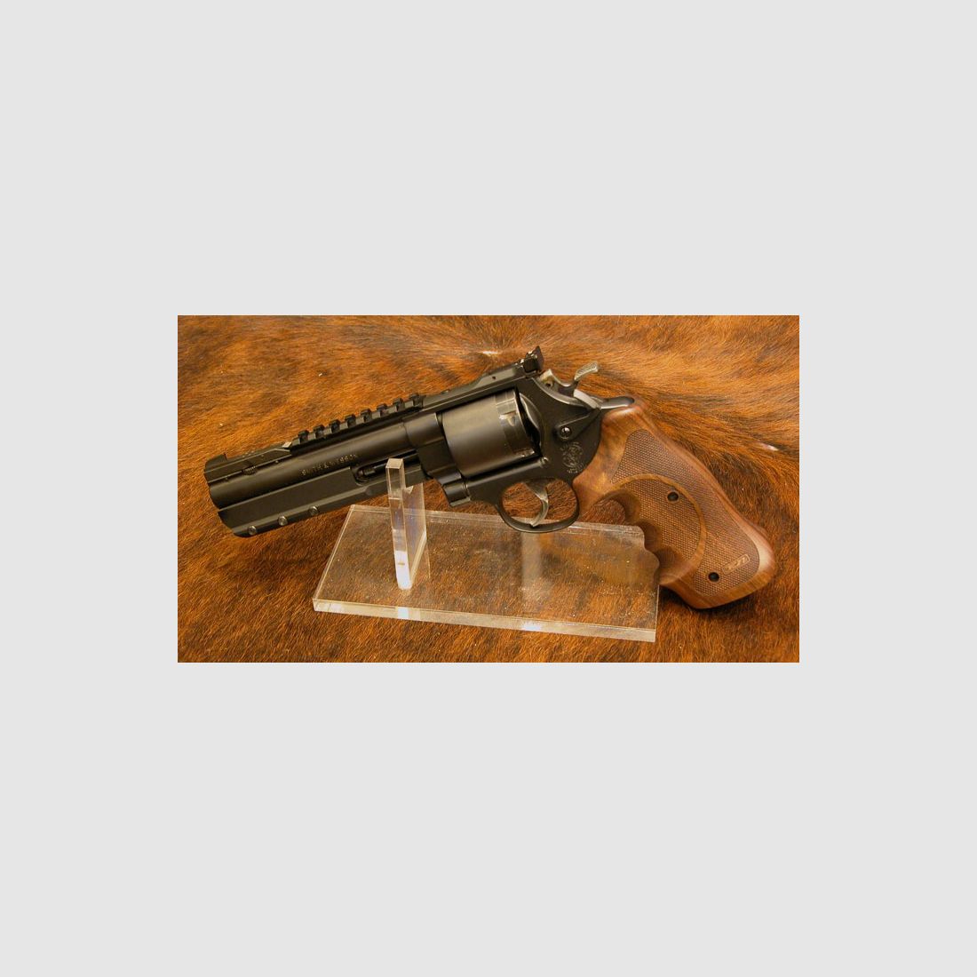 BLACK CUSTOM PRACTICAL TARGET S&W Mod. 29-5, 6"Zoll .44 Magnum