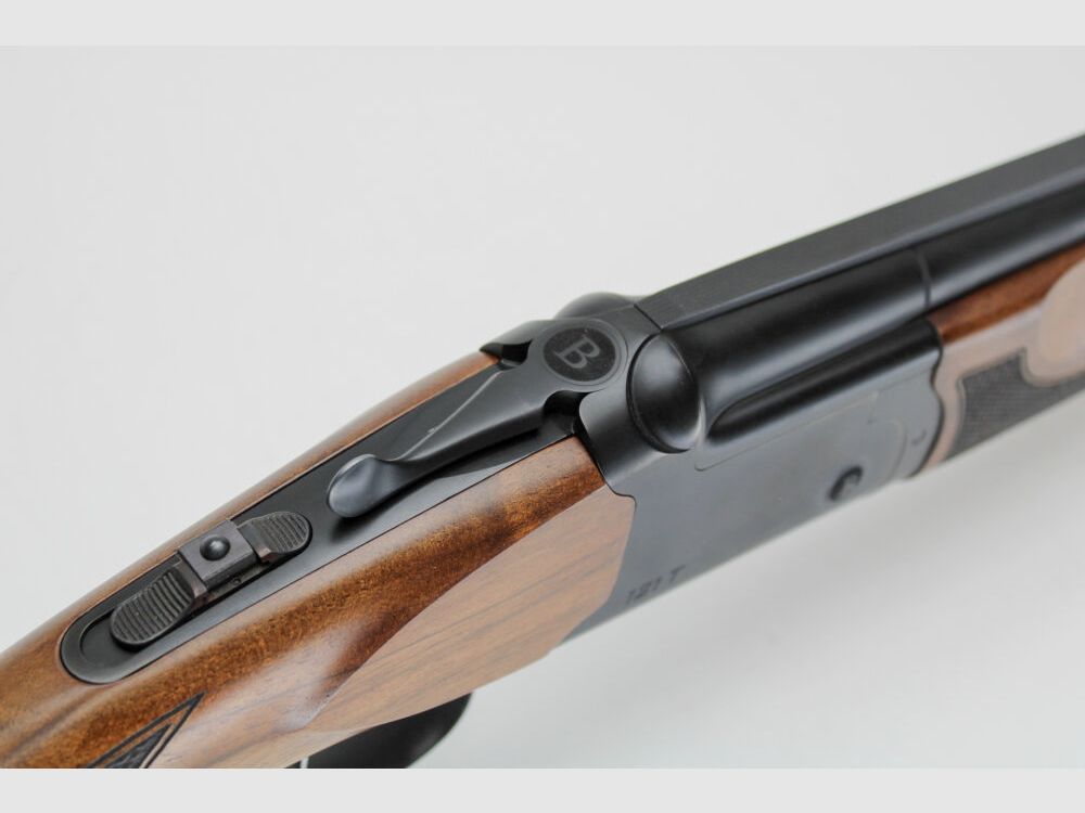 Escopeta BDF BATAS 121T Trap Black cal. 12/70 perdigones de acero 12/70