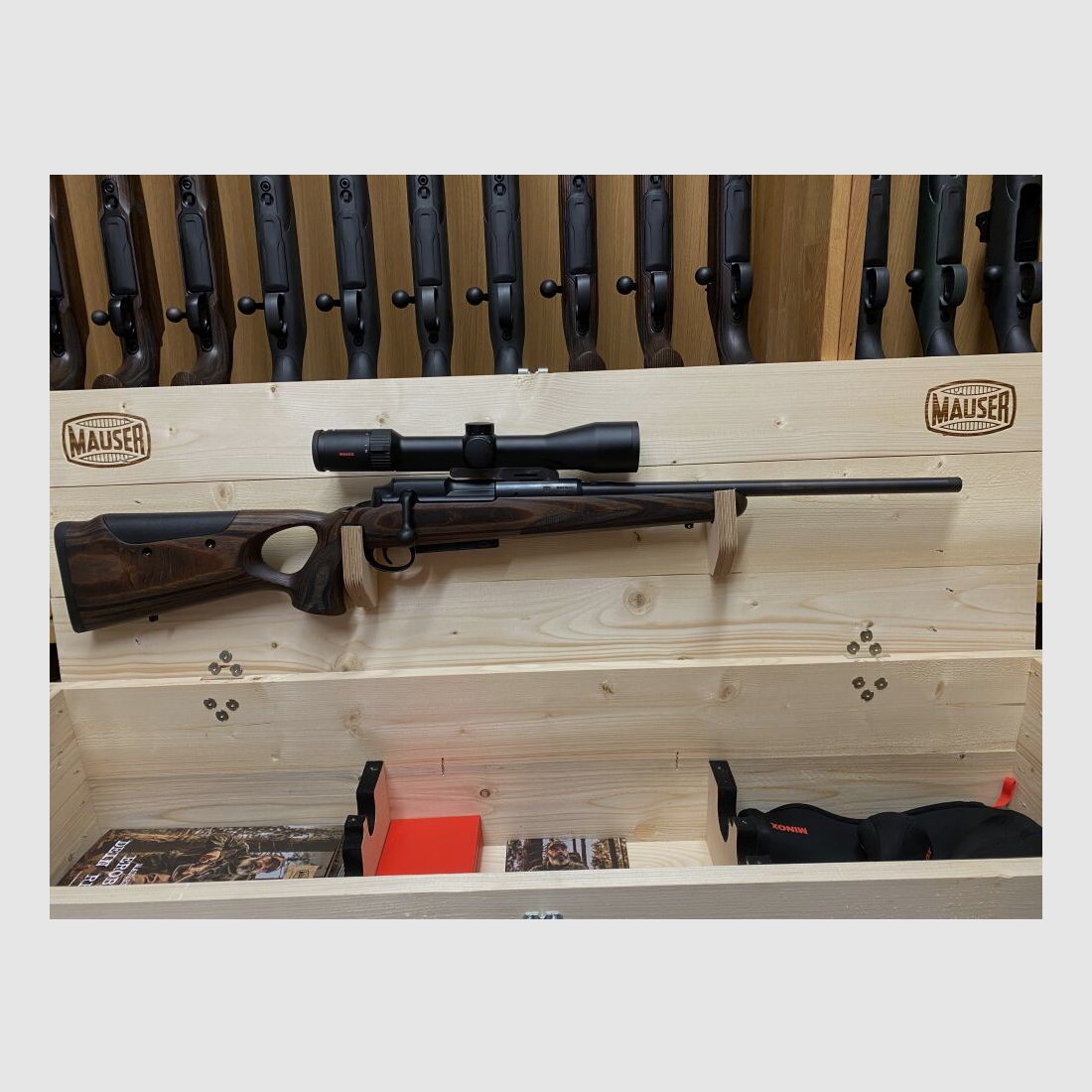 Mauser 25 Max, mit Minox RS-4 2,5-10x50, mit Schiene