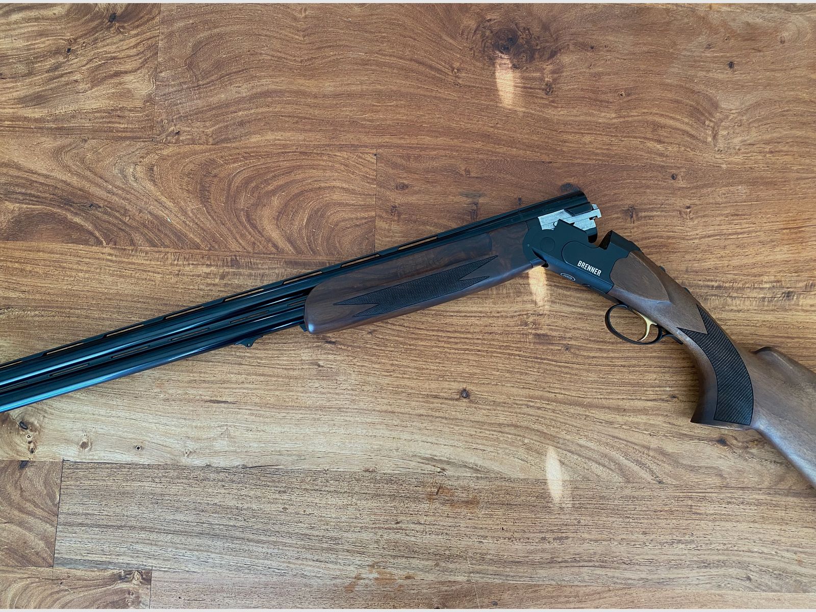 Brenner BF18 in schwarz, 12/76, Stahlschrotbeschuss