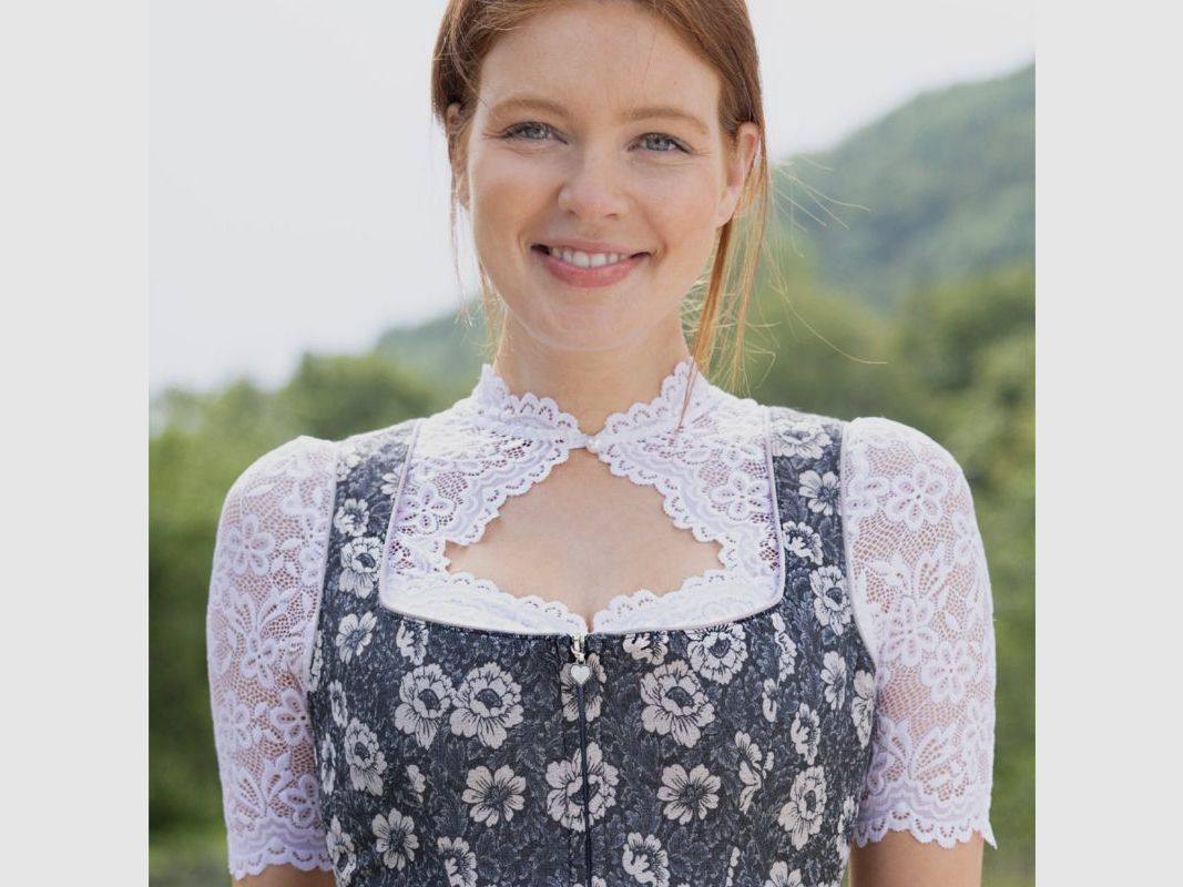 Nina von C. D-Dirndlbluse Sophie 1/2 Arm | weiß, Bild 6 von 8