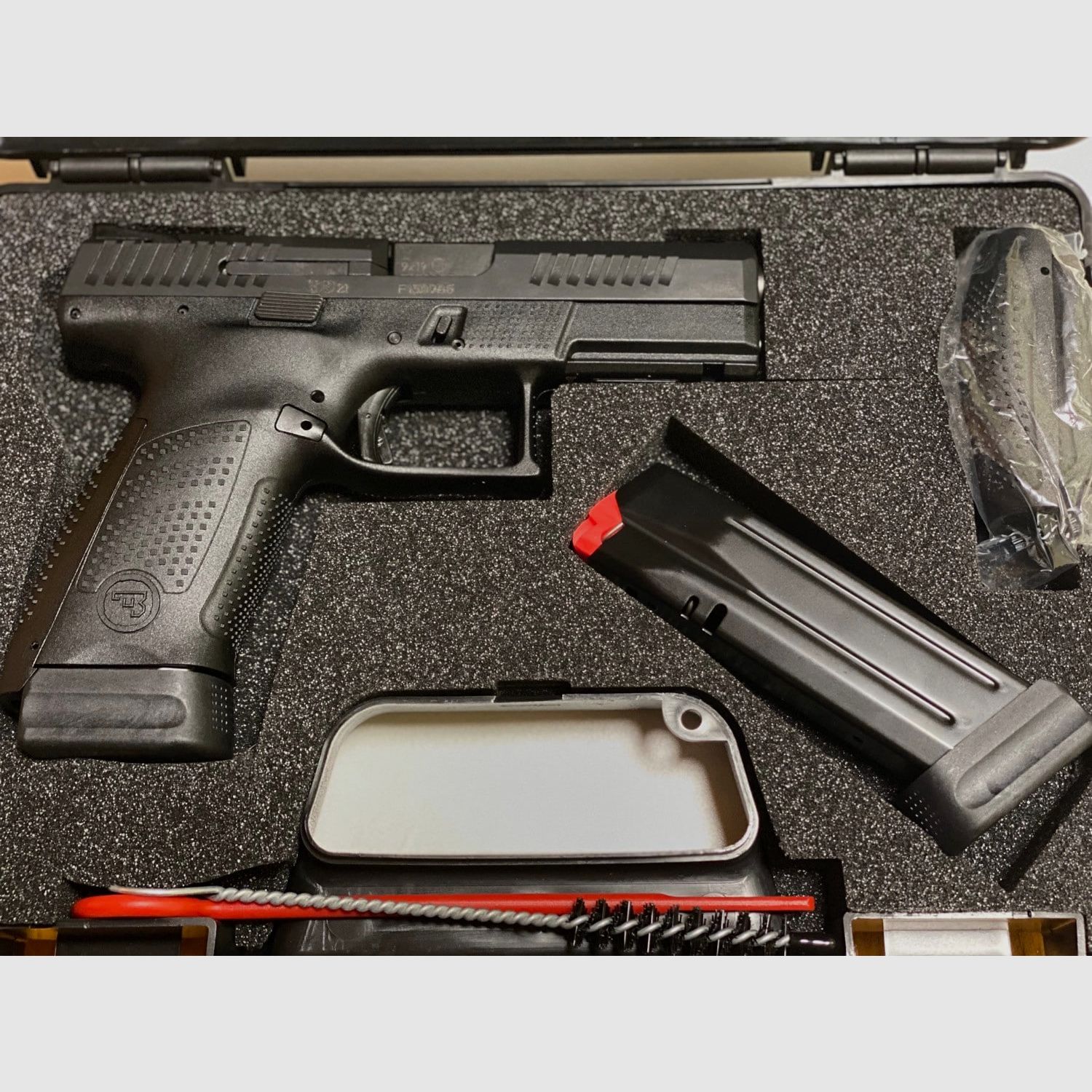 CZ P-10 C