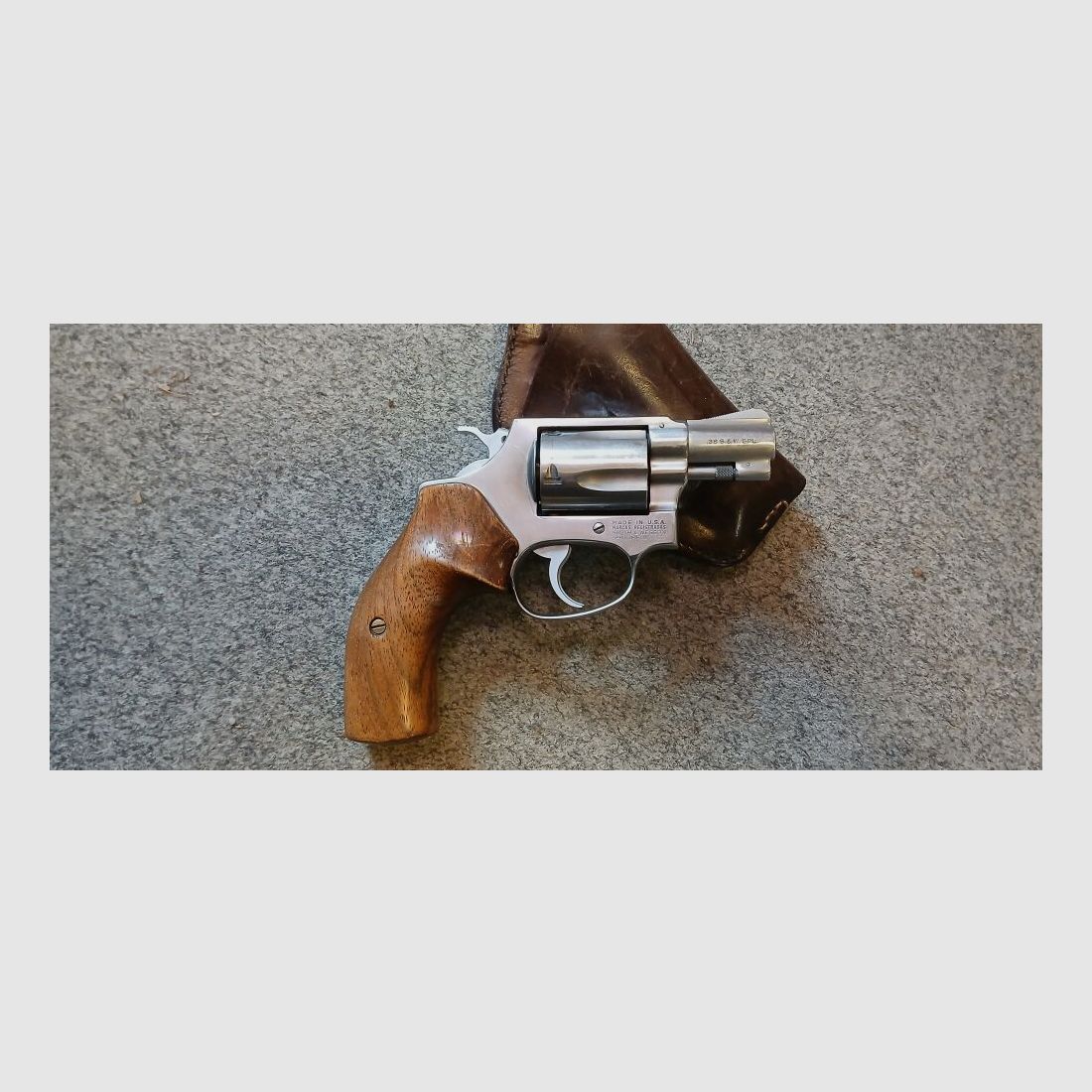 Smith & Wesson 60