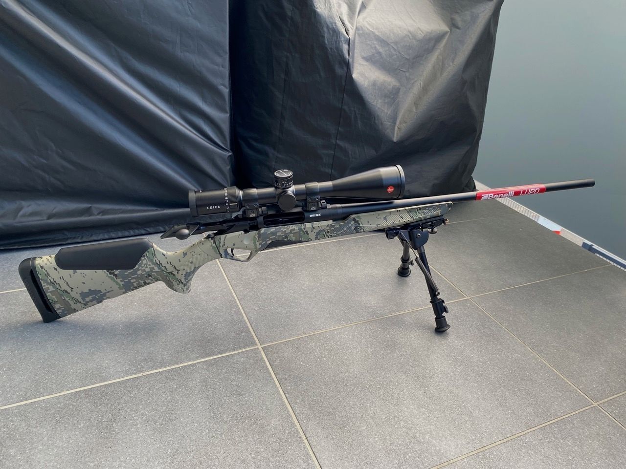 Benelli repeating rifle Lupo BE.S.T. Open Country .308 Win with a Leica scope Amplus 6 2.5–15x50i L-Ballistic BDC (MOA)