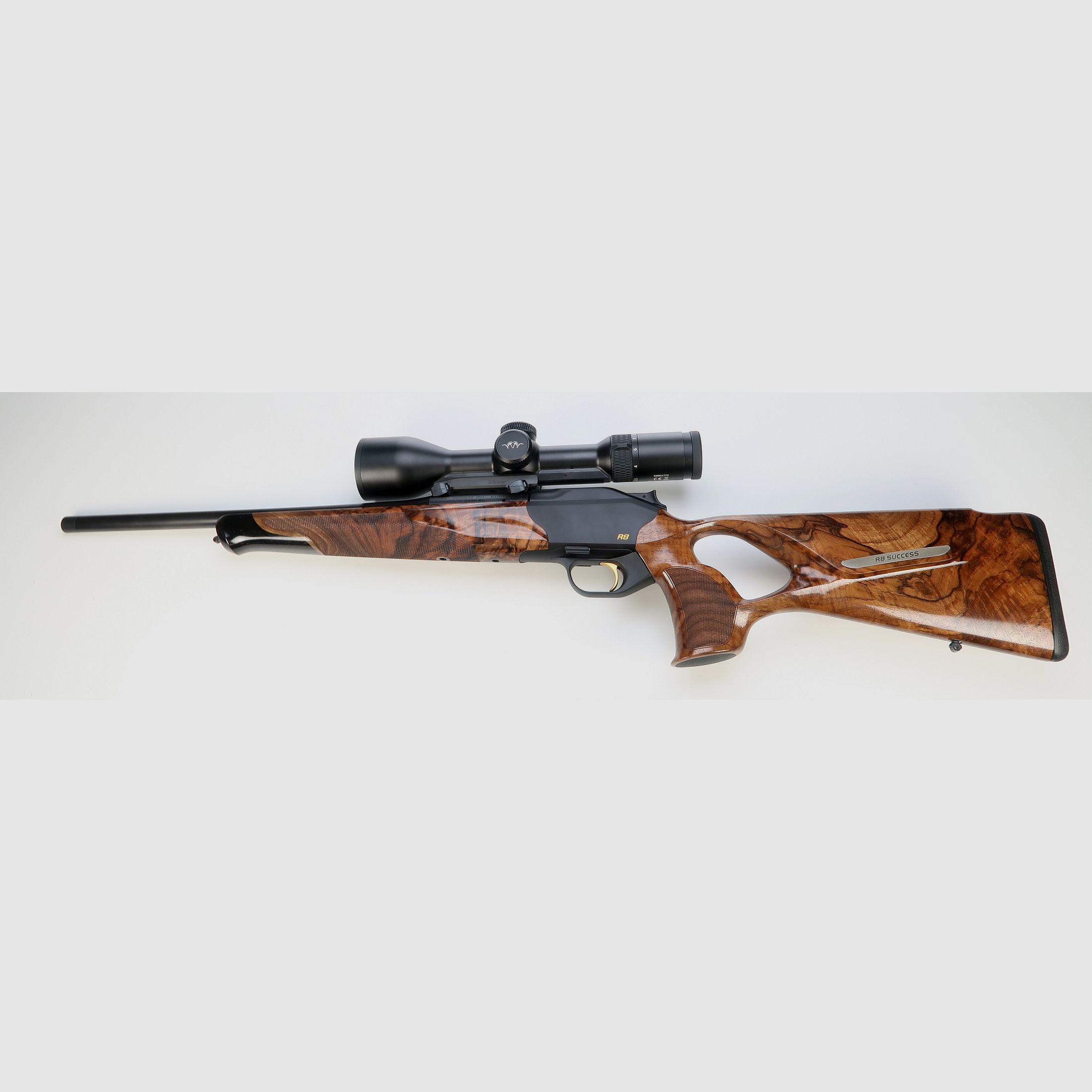 Blaser R8 Success Holzklasse 4 8x57IS LL52cm M15x1 B2 2-12x50
