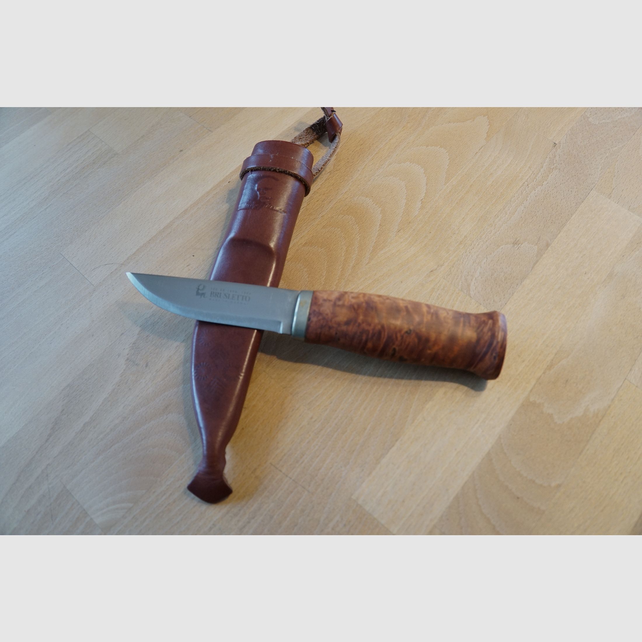 Versch. Brusletto Messer aus Sammlungsauflösung