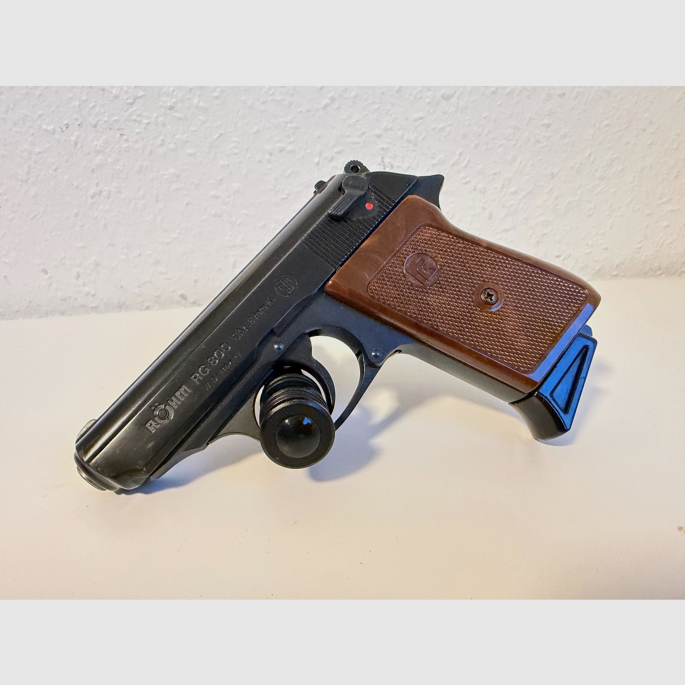 Röhm RG 800 8 mm K. blank firing gas pistol OVP