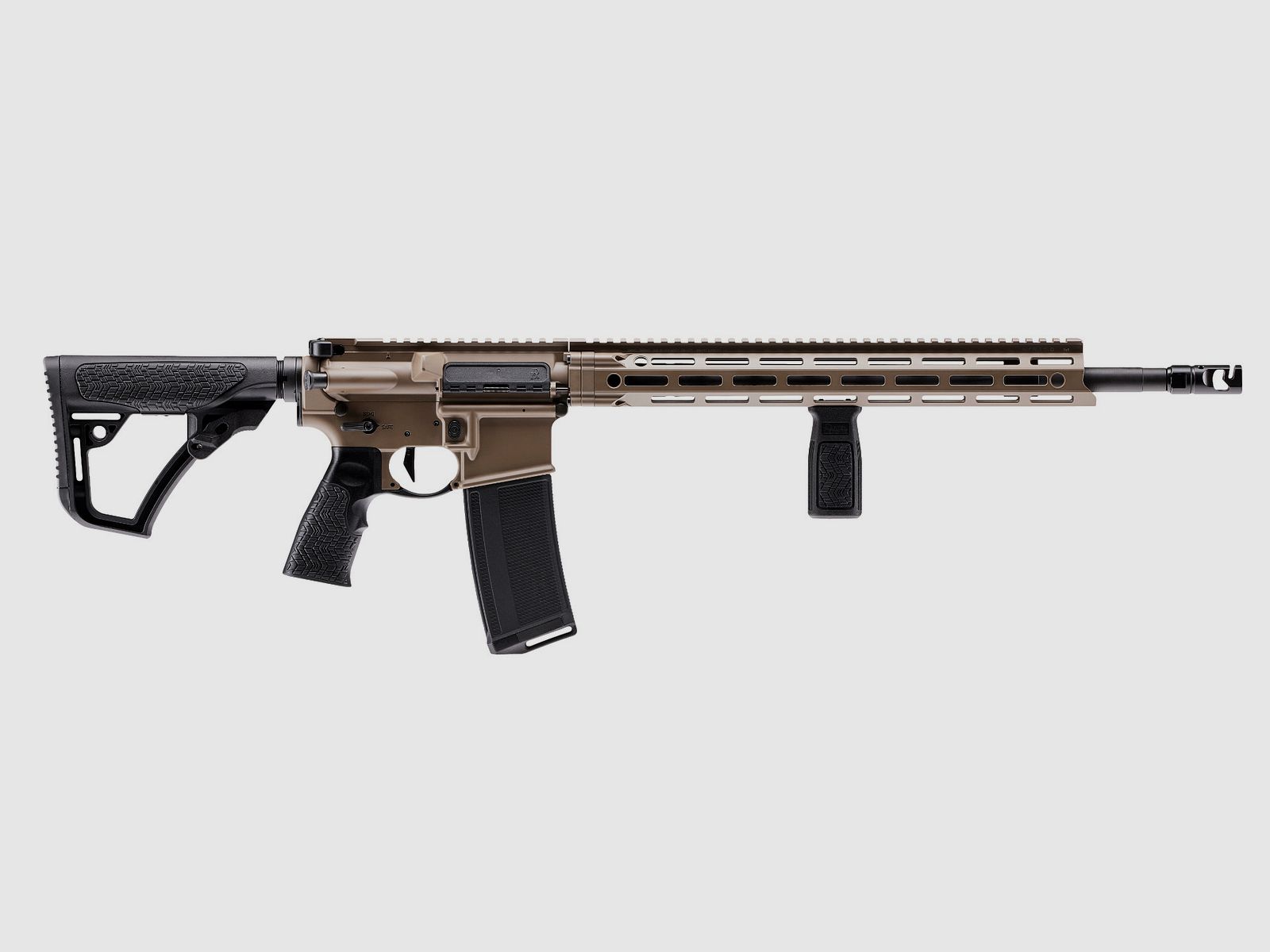 Daniel Defense DDM4 V7 Pro 18″ FDE – .223 Rem., afbeelding 1 van 2
