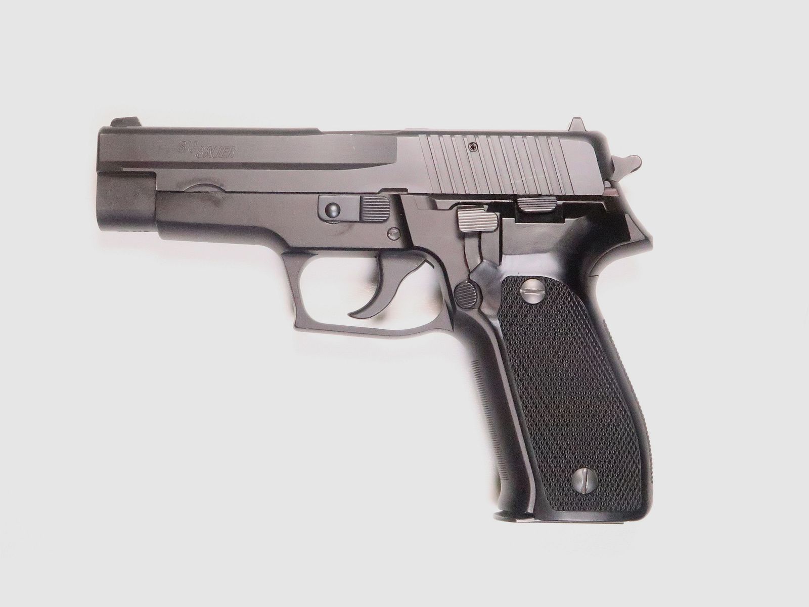 Sig Sauer P226 9mm Para