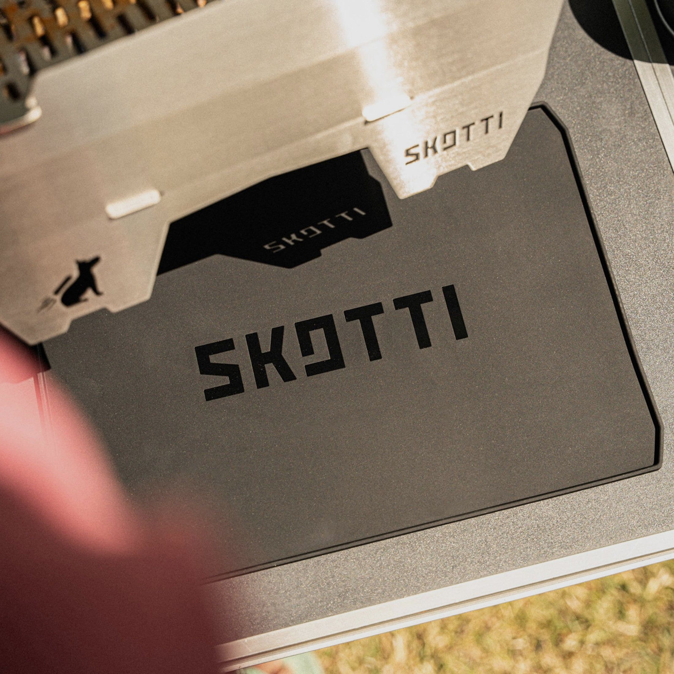 SKOTTI Matt