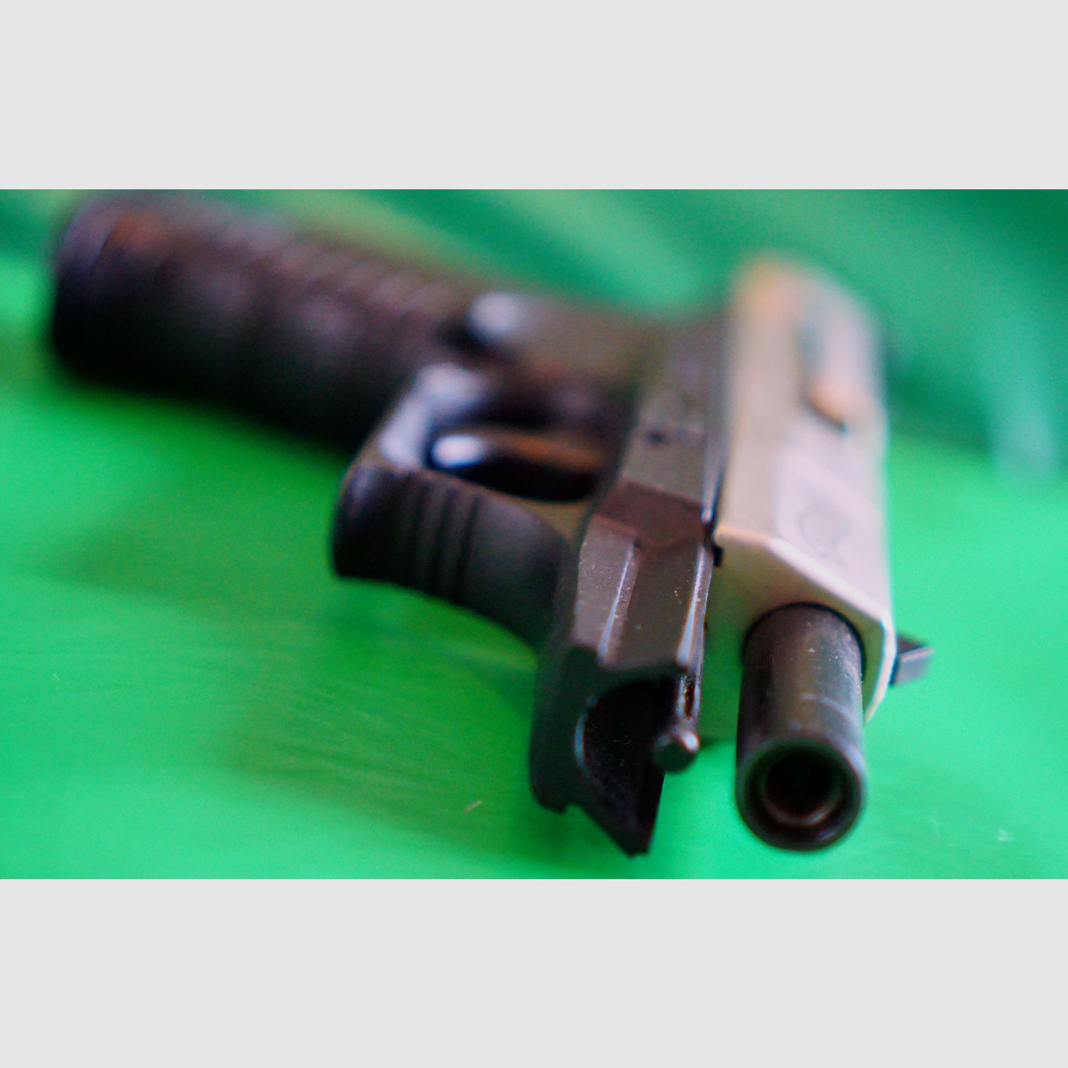 Walther P99 blank firing pistol 9mm P.A.K. bicolor (762) with leather holster