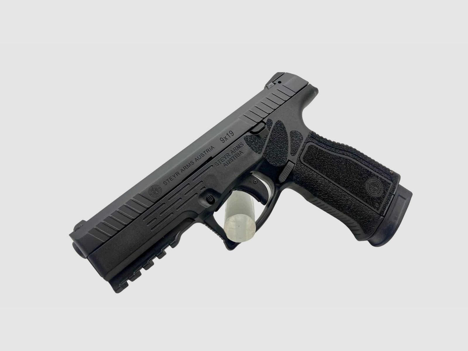 Pistolet STEYR L9-A2 MF, zdjęcie 1 z 6