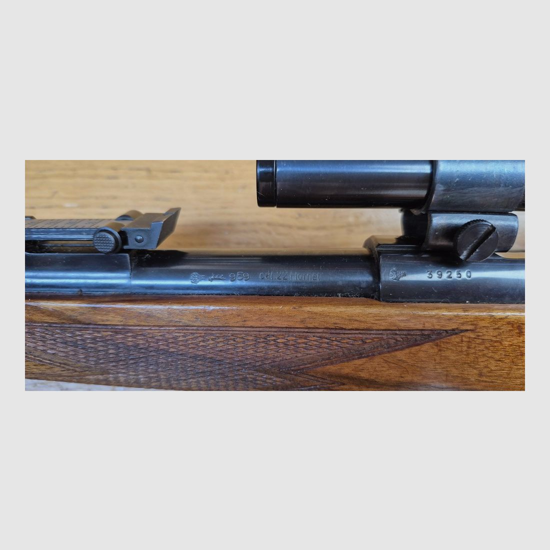 Superbe carabine de chasse et tir Walther KKJ – Cal 22 Hornet – Détente Stetcher – Chargeur 5 coups – Lunette Zielkar 4 à réticule N°1 – Haute précision – Arme de 1959 – État excellent – TBE +, image 34 sur 42